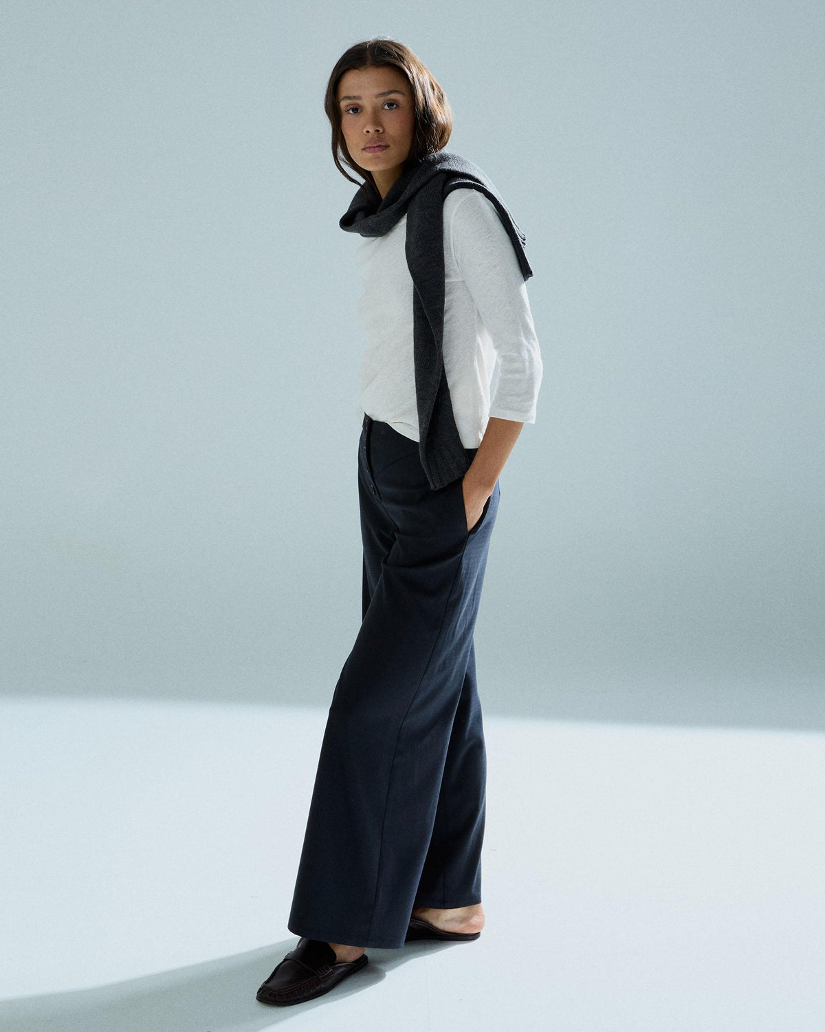 V Yoke Pleated Trousers Dark Blue