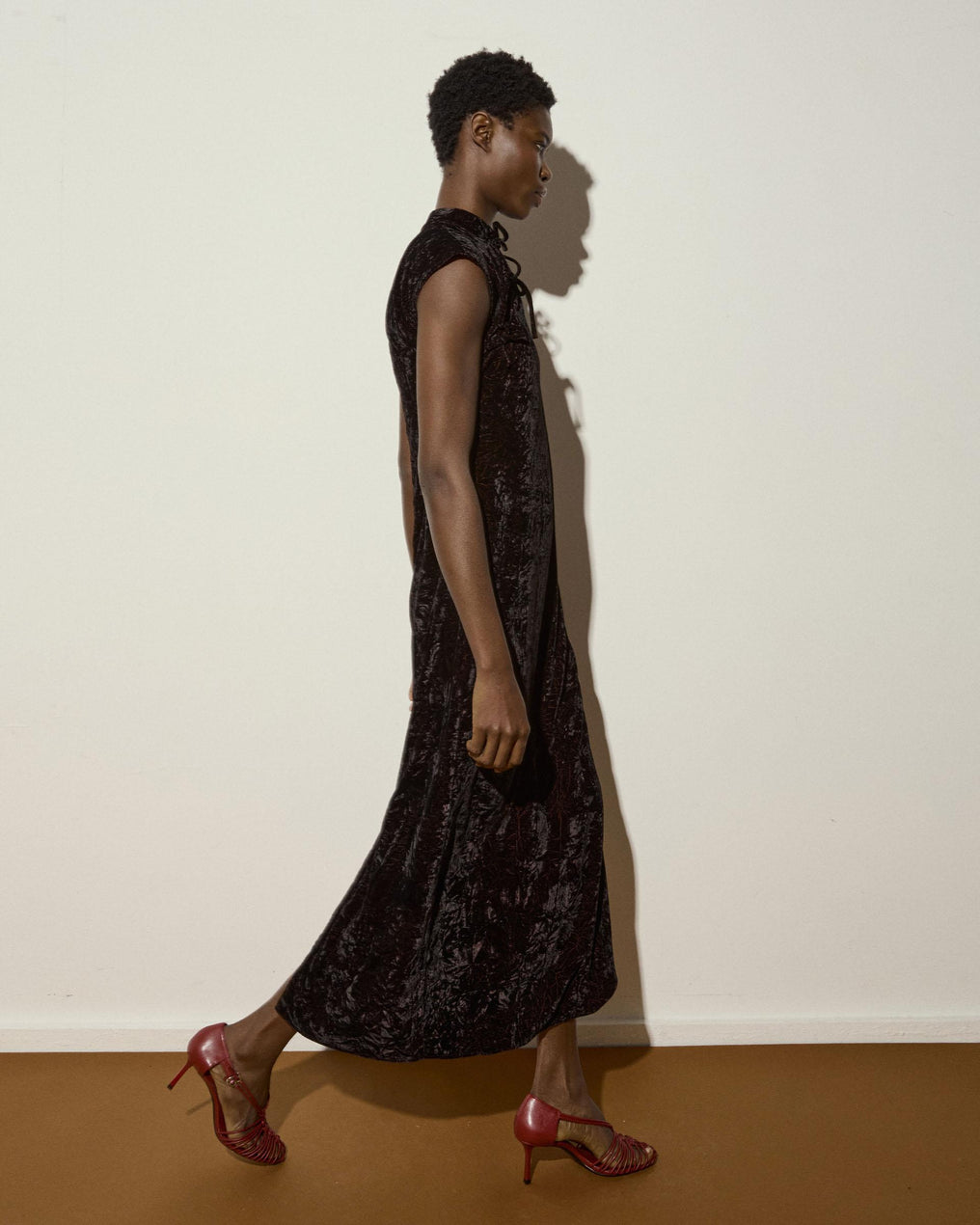 Vestido Terciopelo Lazadas Laterales Negro
