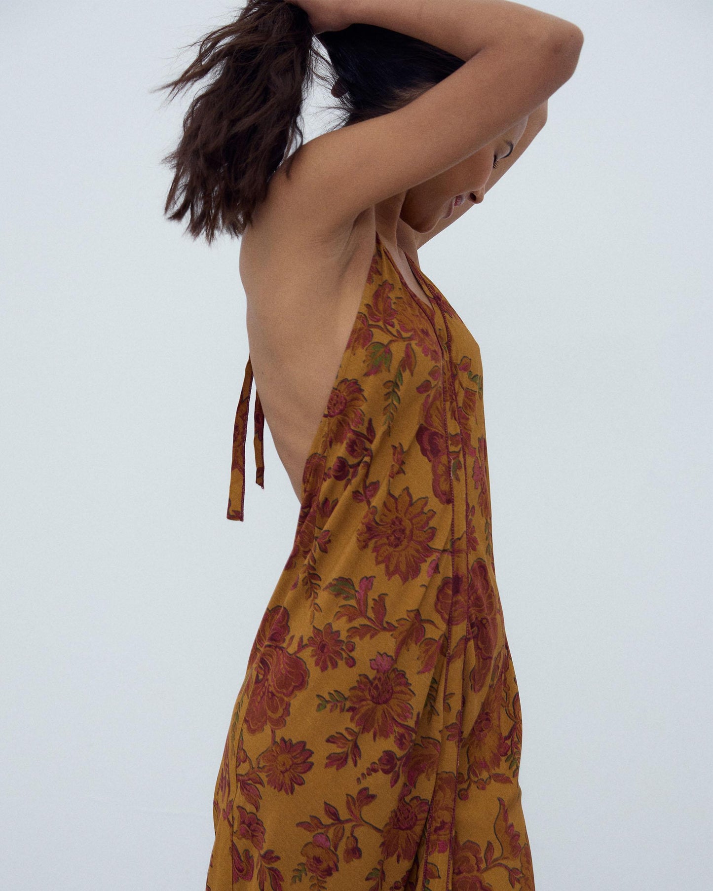 Vestido Halter Estampado Floral Multicolor