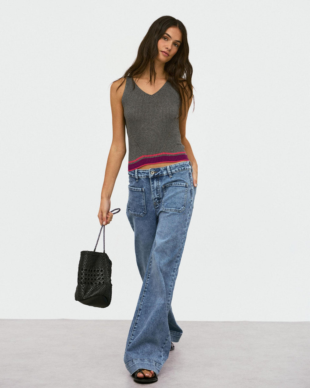 Jeans Straight com Bolsos de Patch Azul