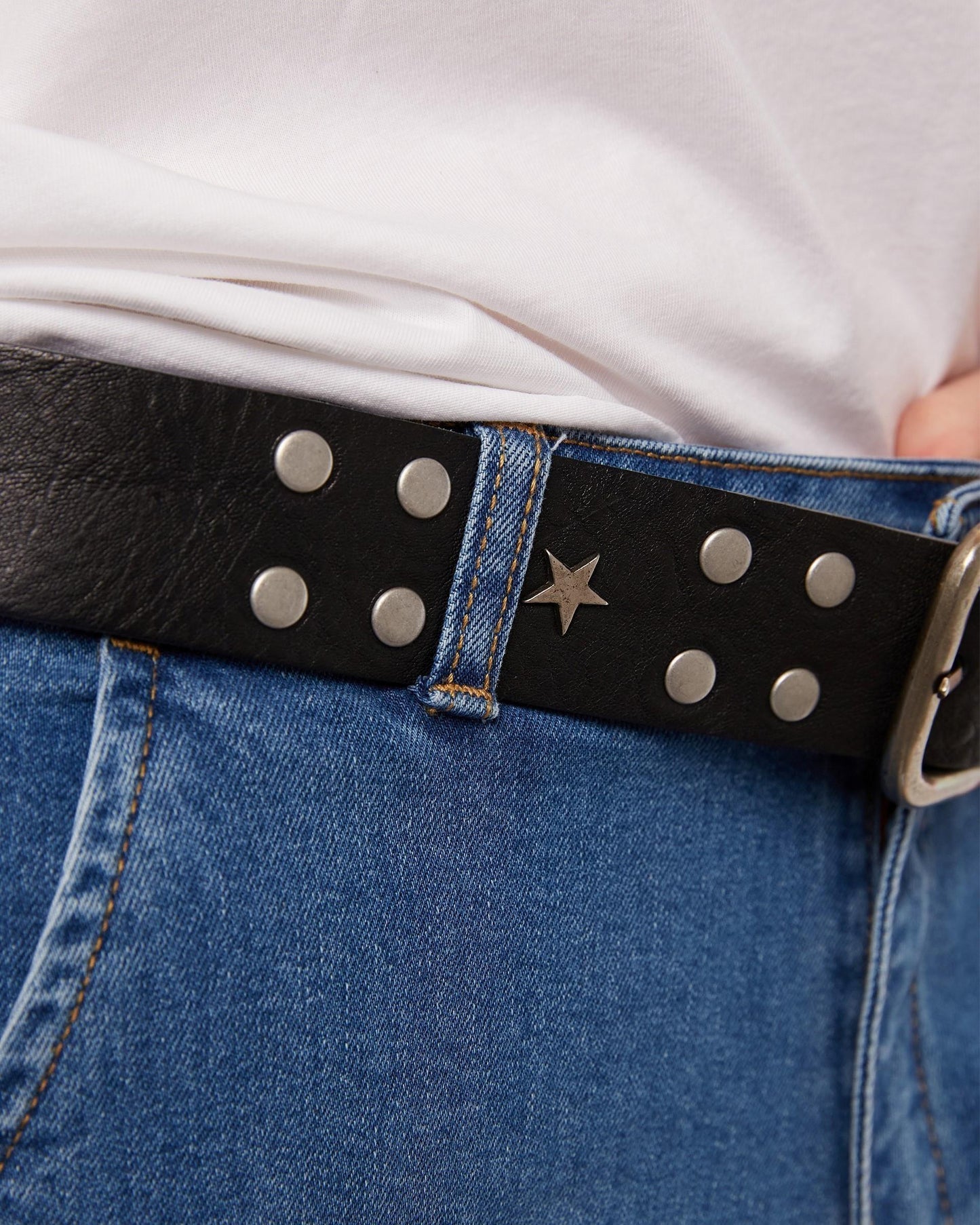Cinturón Tachuelas Estrellas Negro