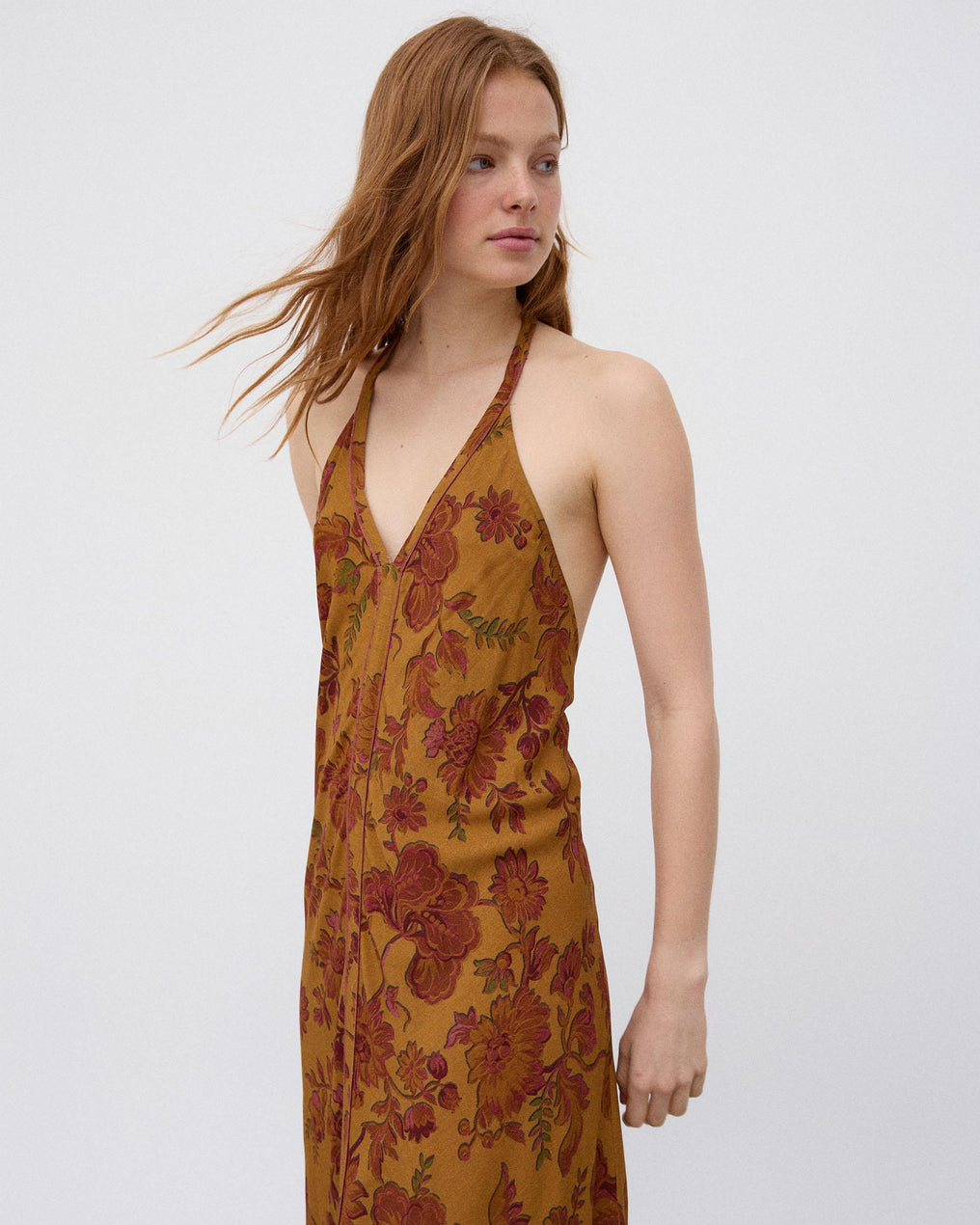 Vestido Halter Estampado Floral Multicolor