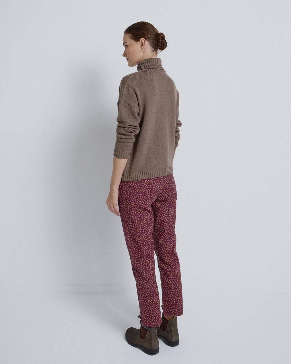 Camisola de gola alta taupe