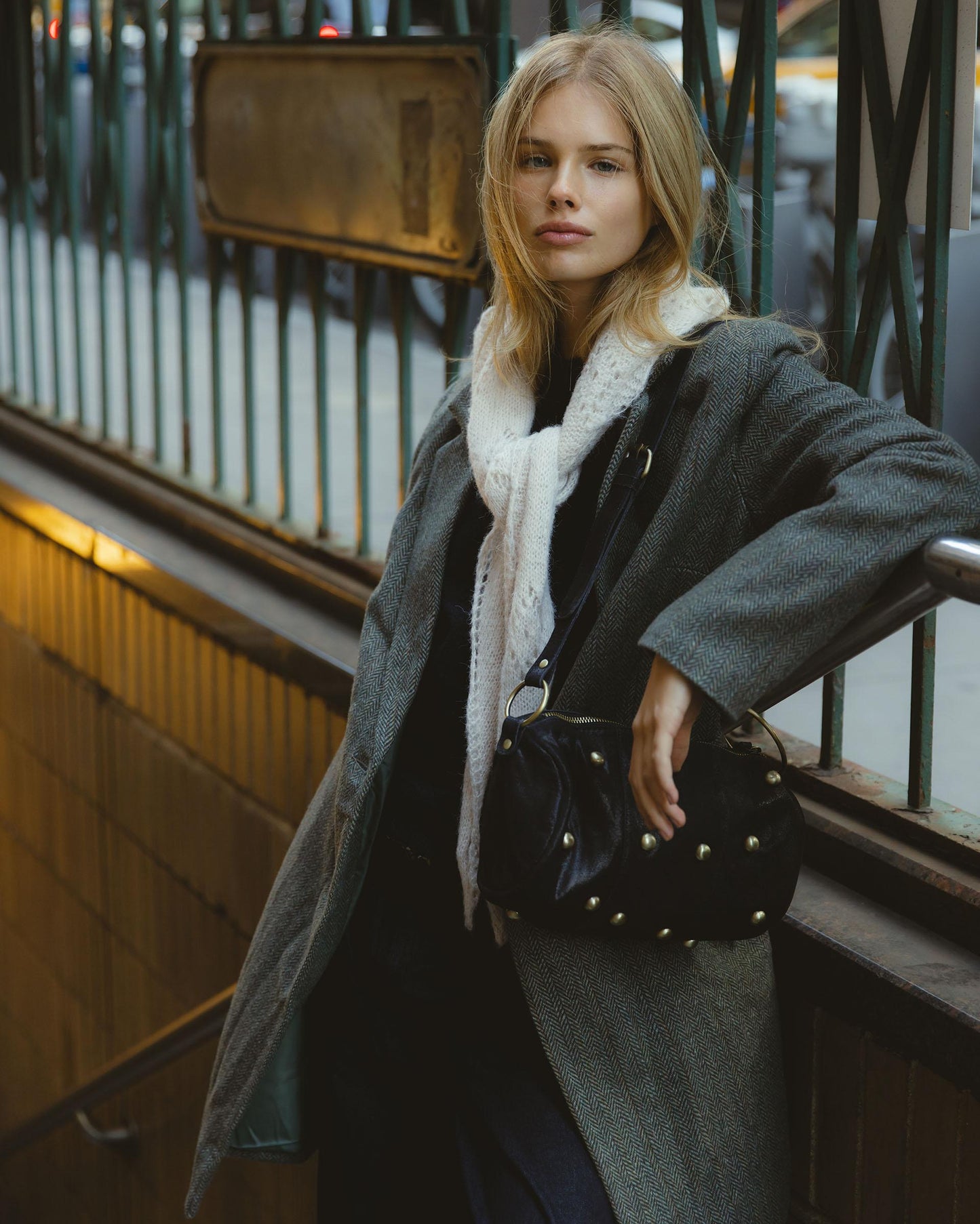 Abrigo Bordado Espalda Mezcla Lana Petróleo