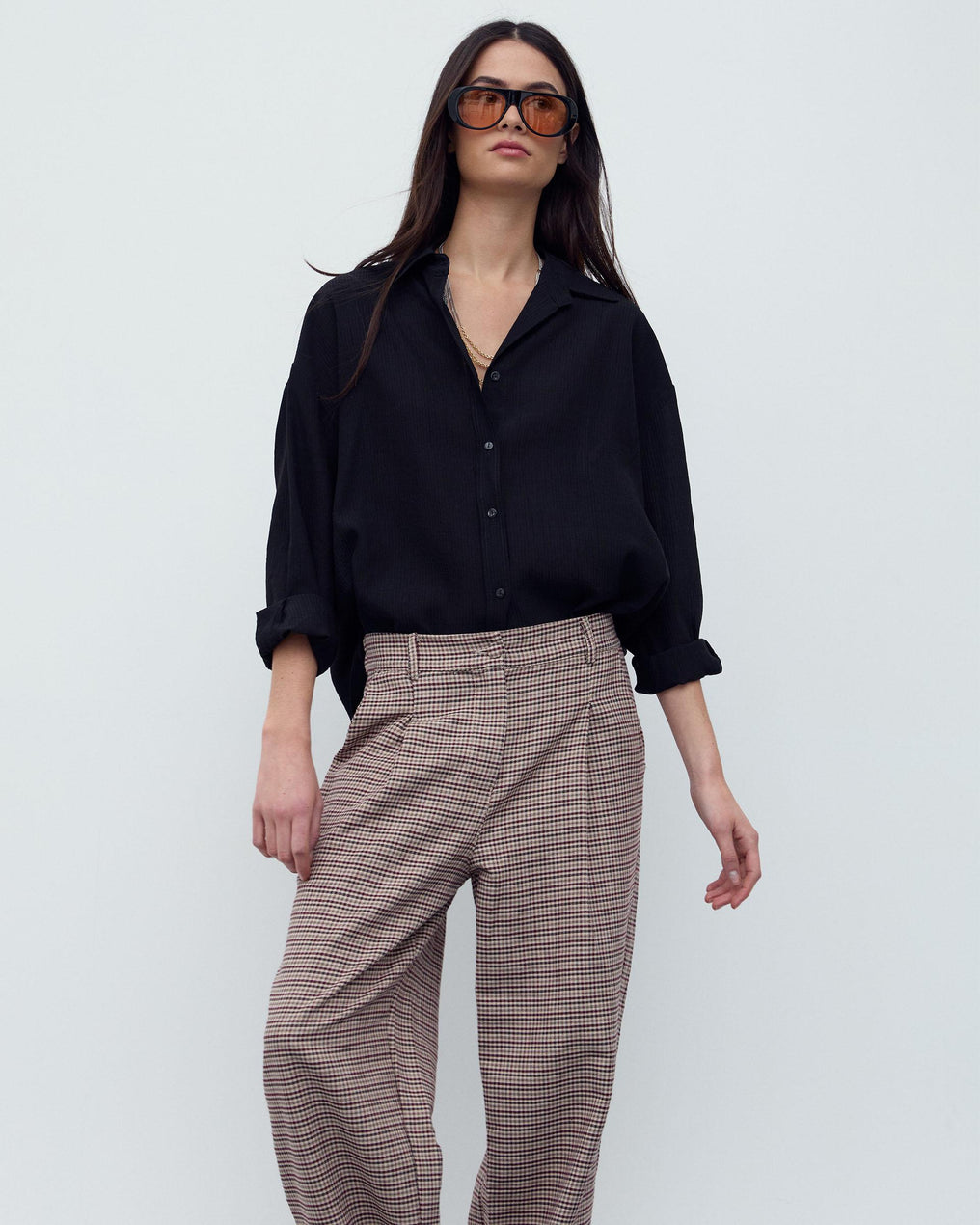 Pantalón Cuadros Pinzas Marrón