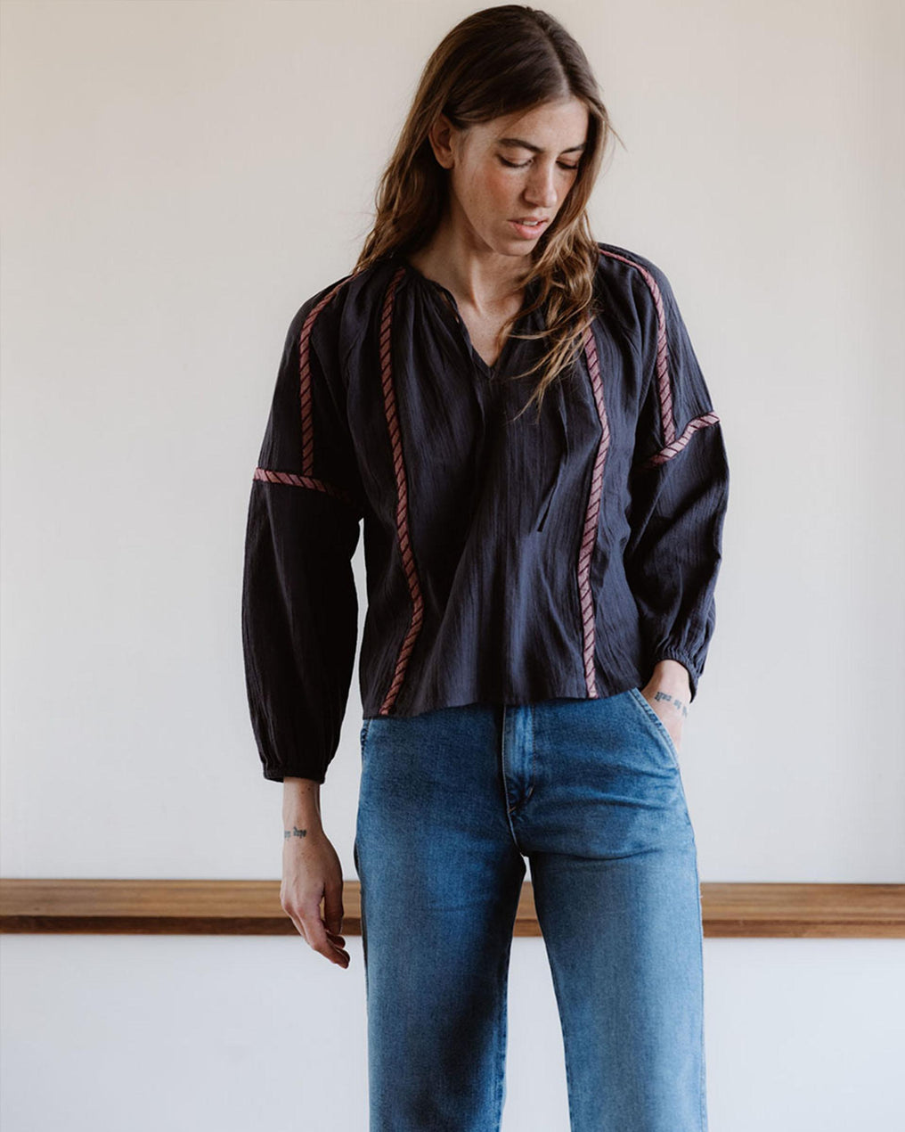 Blusa Líneas Bordadas Antracita