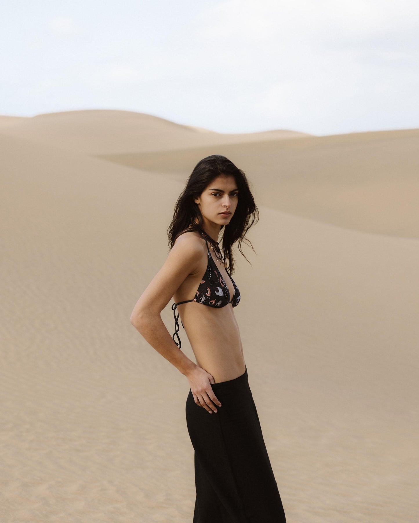 Top Bikini Flores Antracita