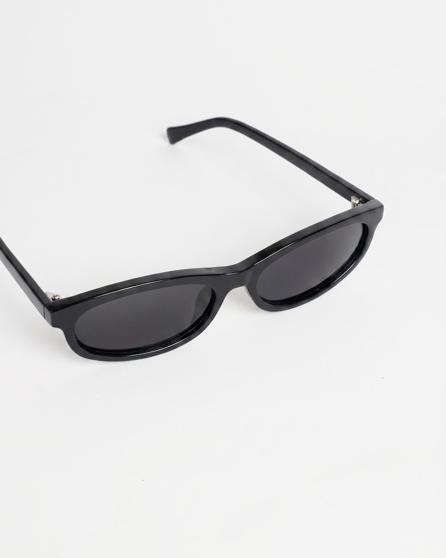 Óculos Ovalados Preto