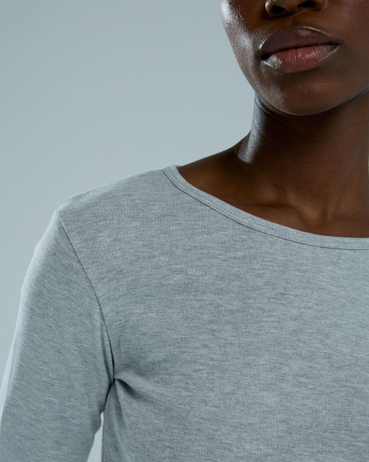 Camiseta Básica Manga Larga Gris