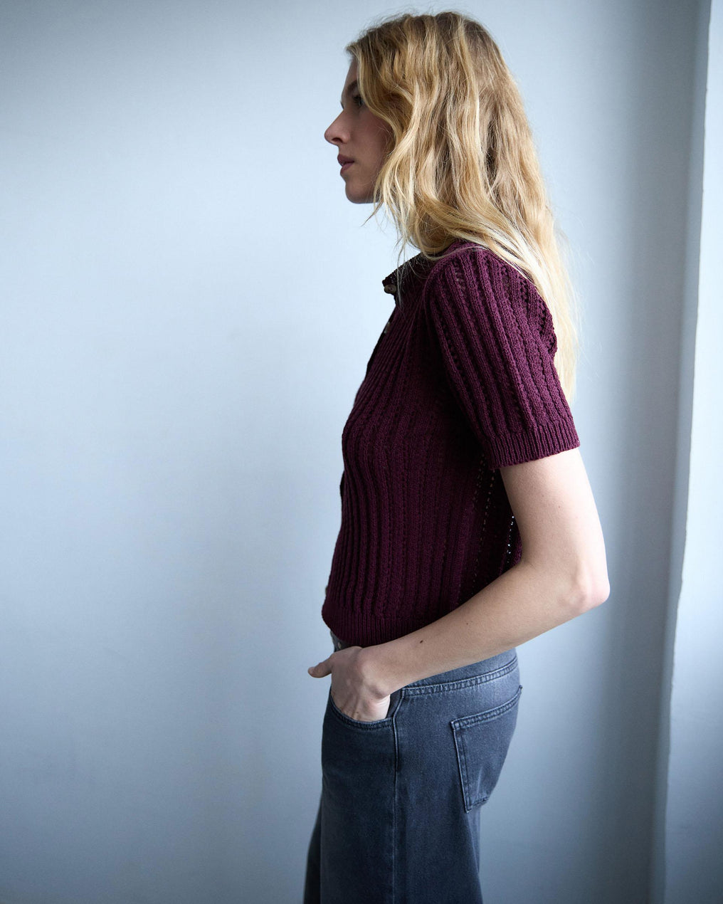 Top Manga Corta Calados Granate