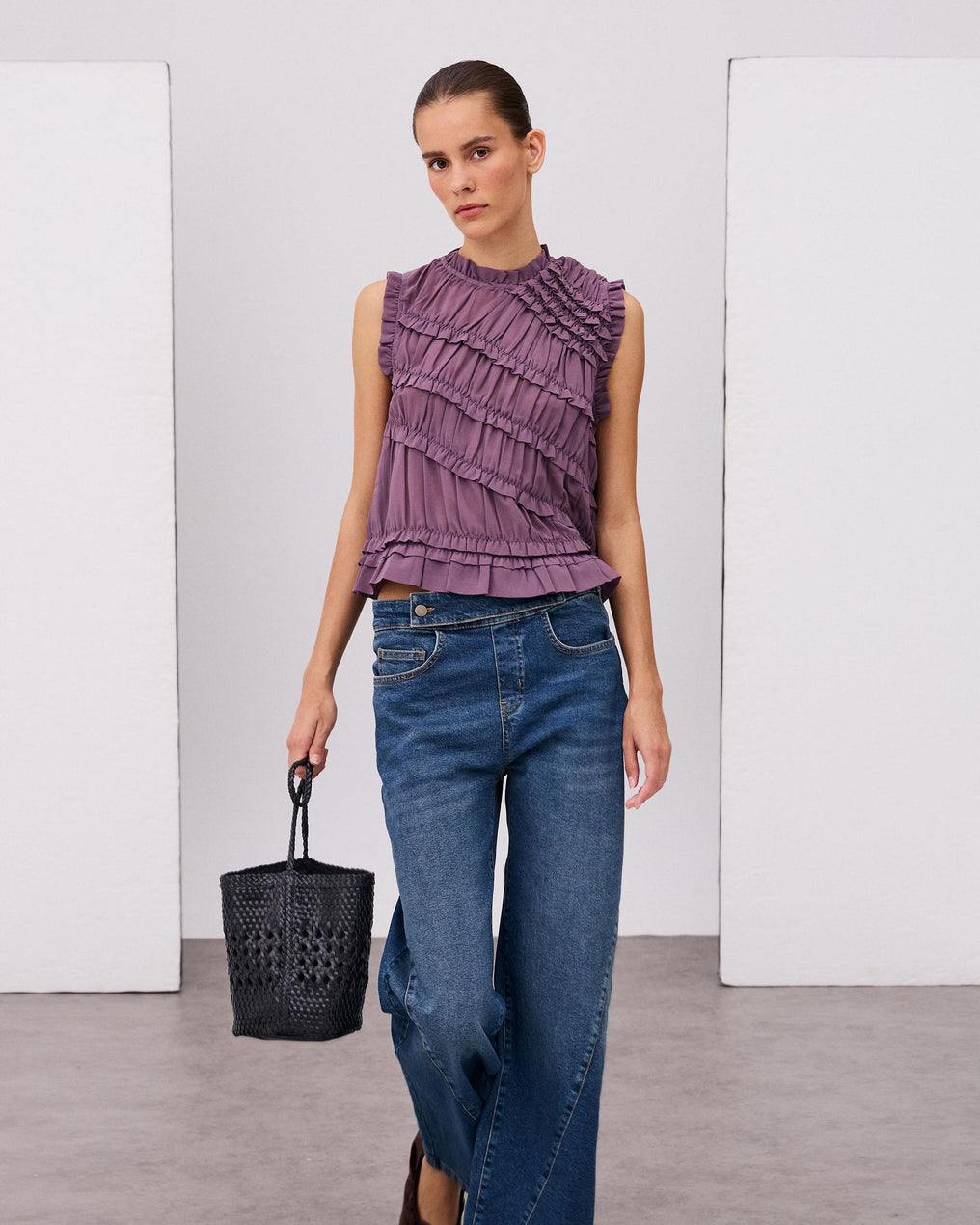 Top Violet sans Manches à Volants Diagonaux