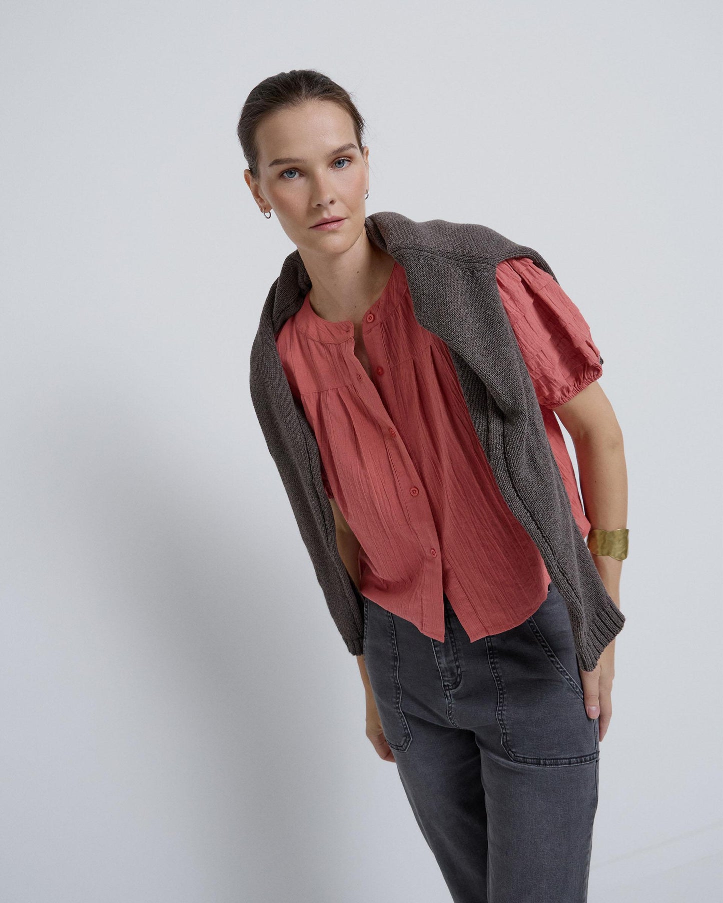 Blusa Manga Corta Manga Abullonada Coral