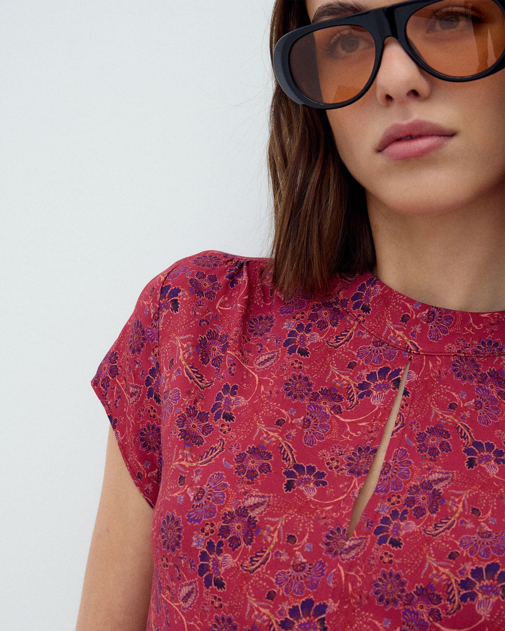 Vestido Corto Volantes Estampado Fucsia