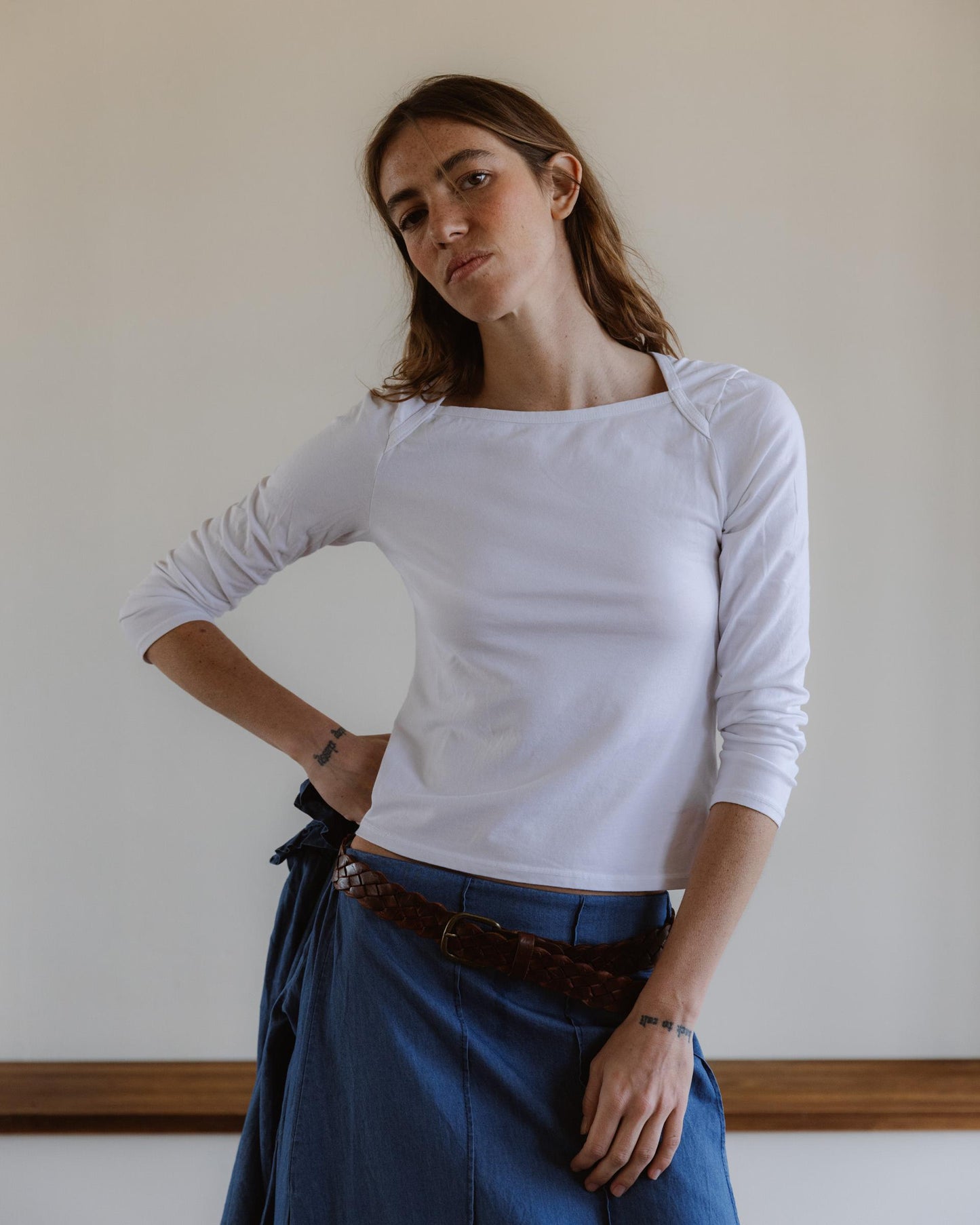 Camiseta Cuello Cuadrado Blanco