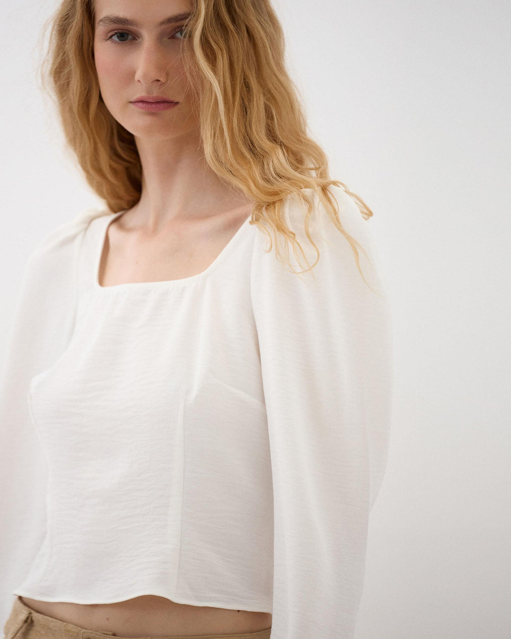 Blusa Decote Quadrado Branca