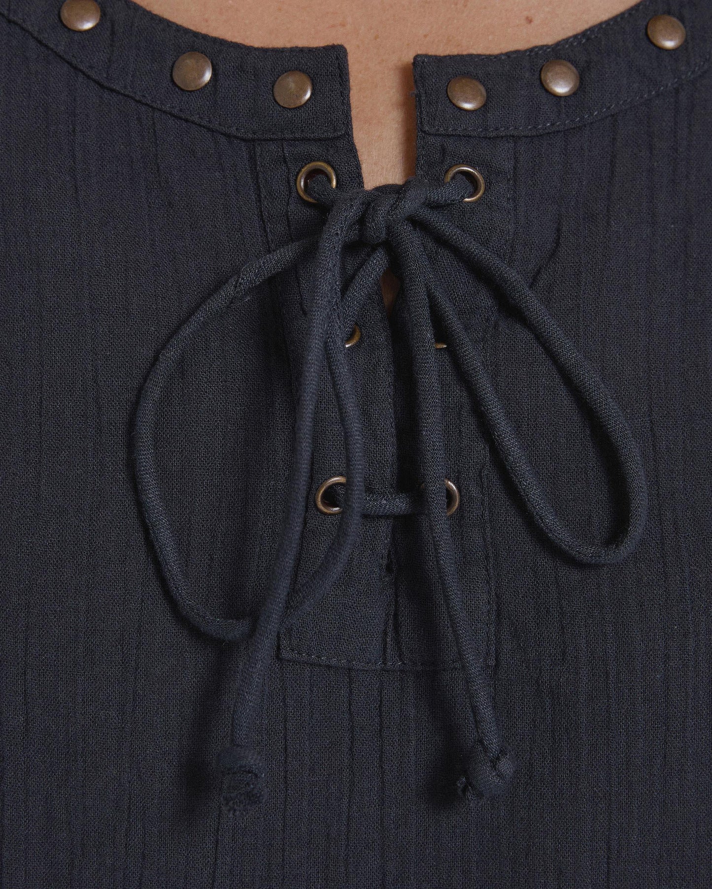 Blusa Tachuelas Antracita