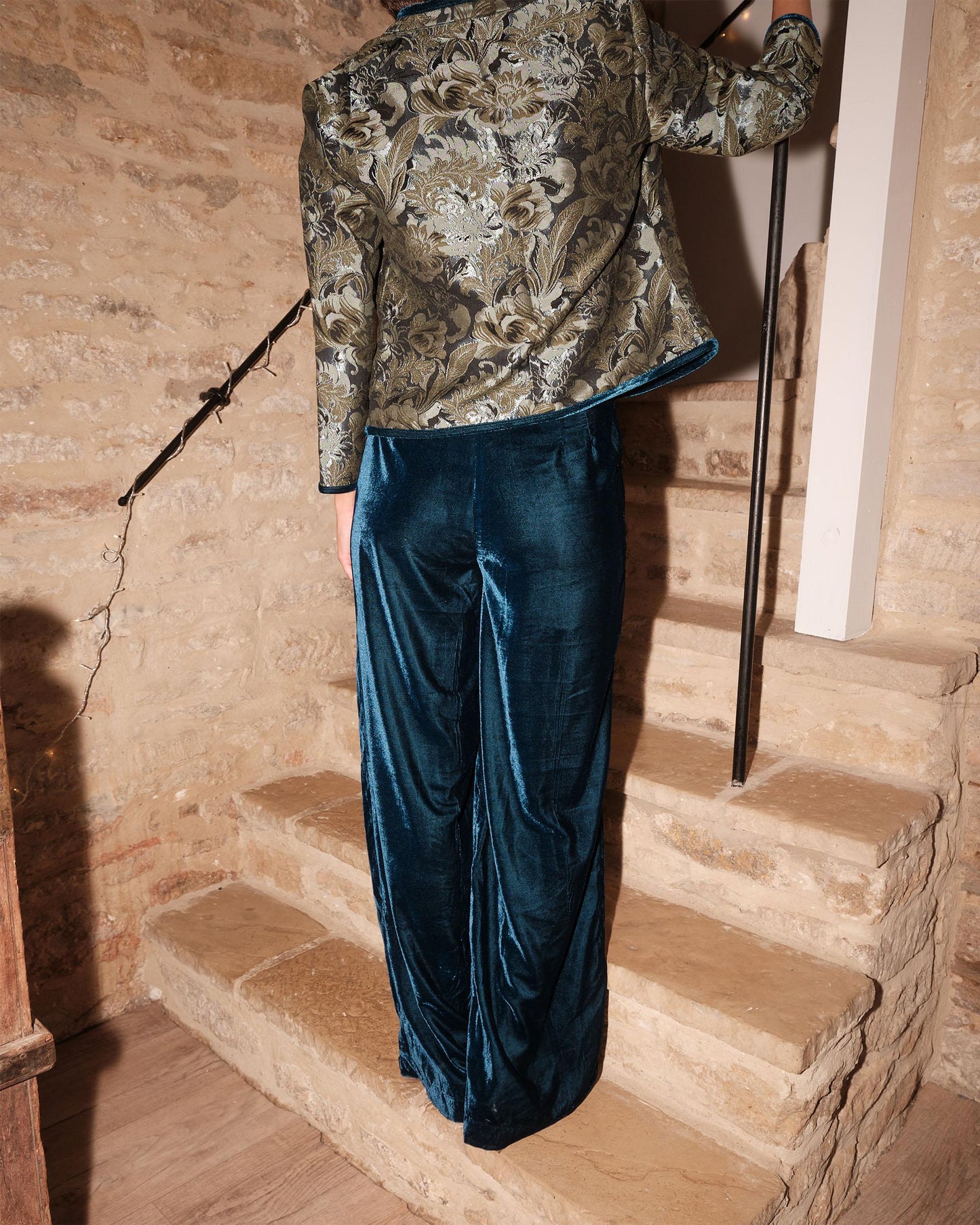 Calças de veludo cor petróleo