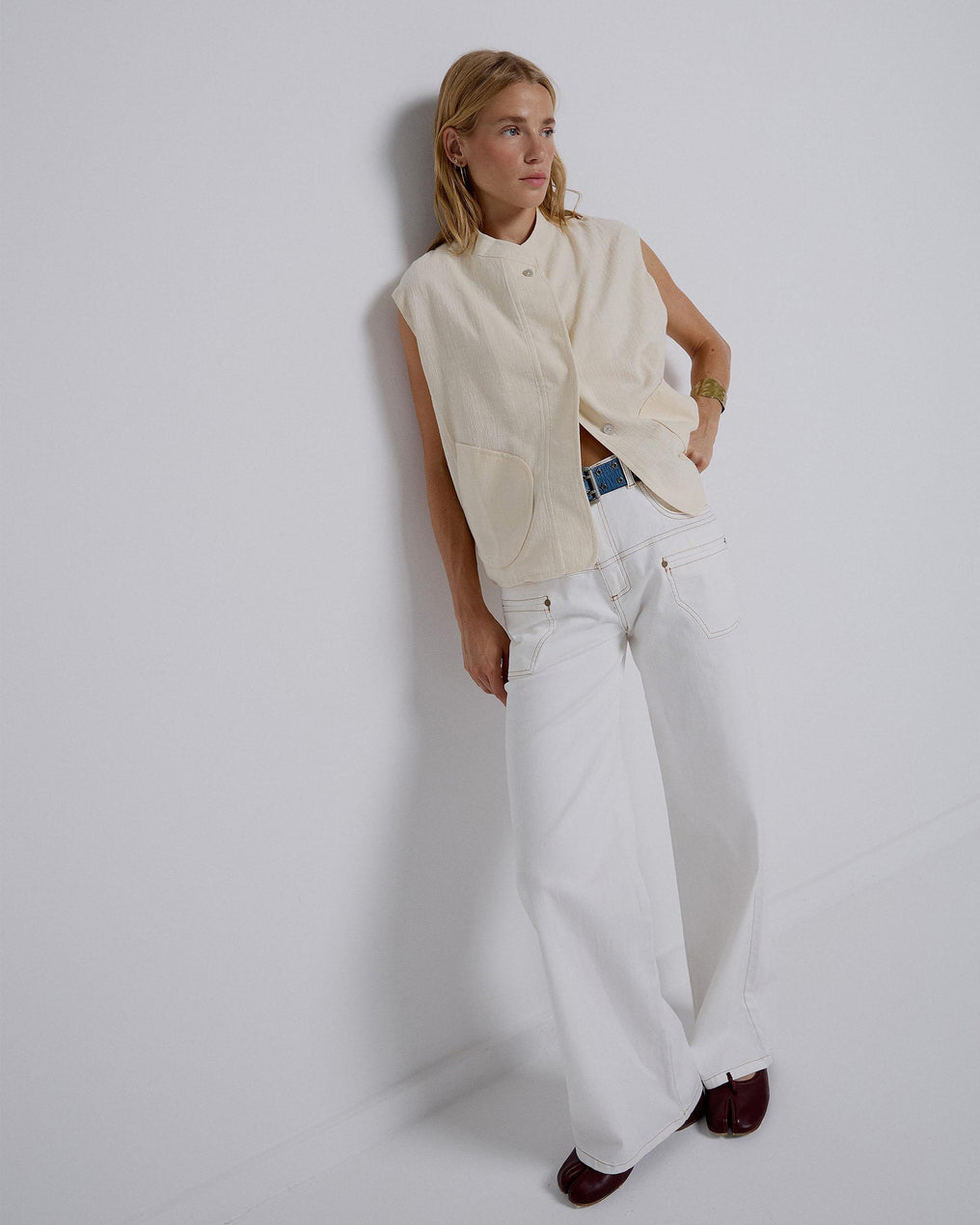 White Contrast Stitching Jeans