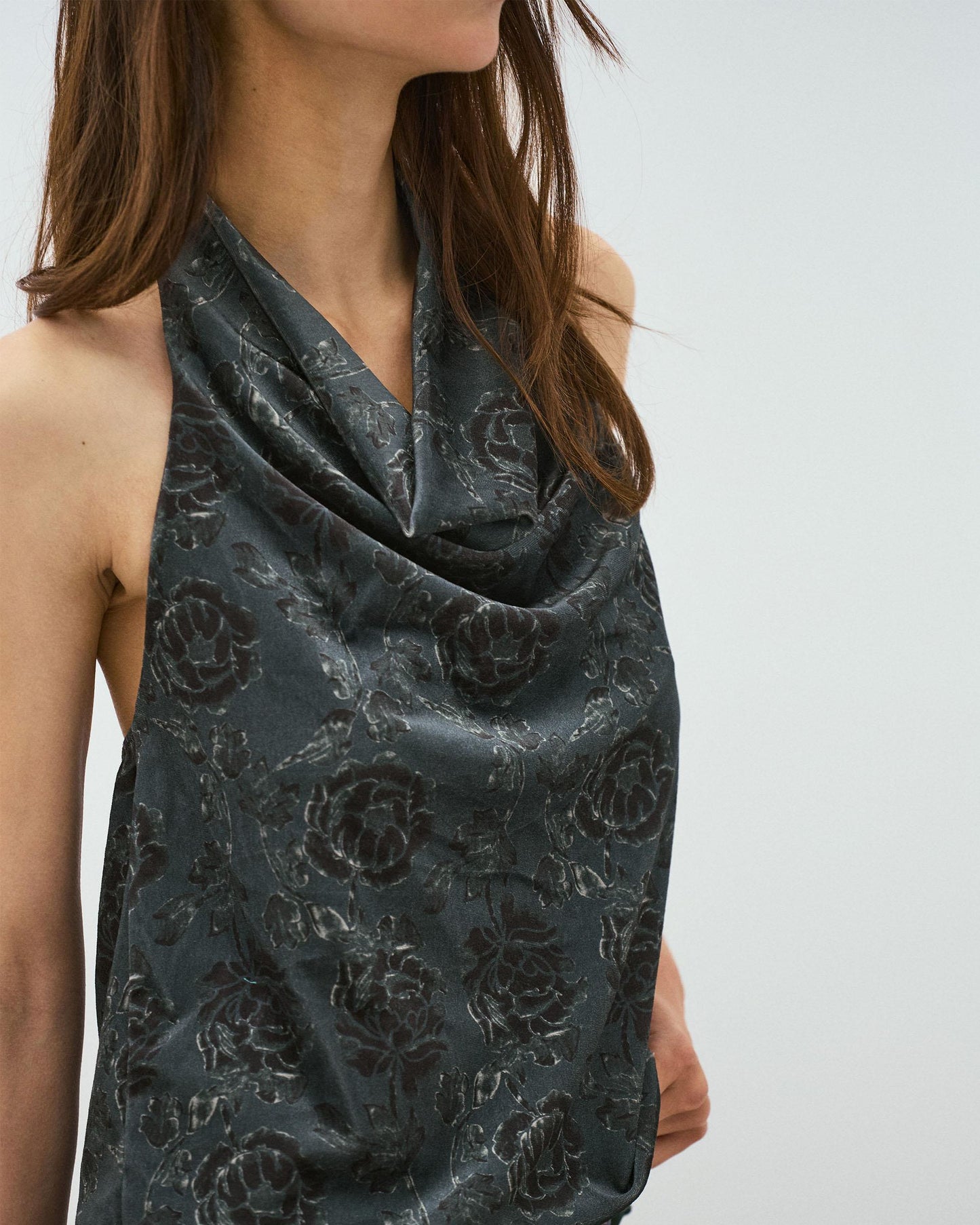Top Halter Terciopelo Estampado Floral Verde Oscuro