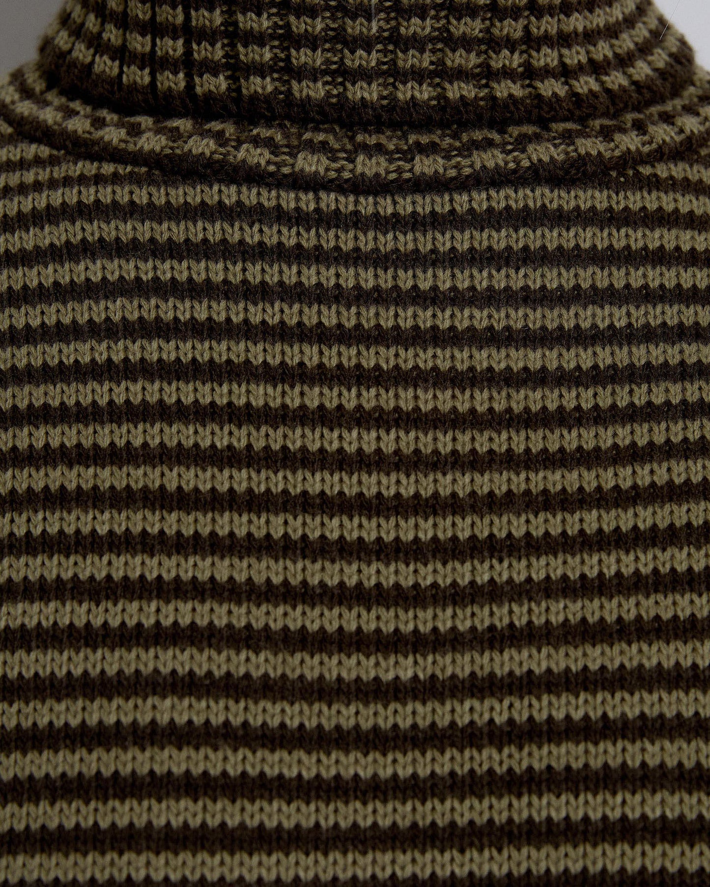 Jersey Cuello Alto Rayas Verde