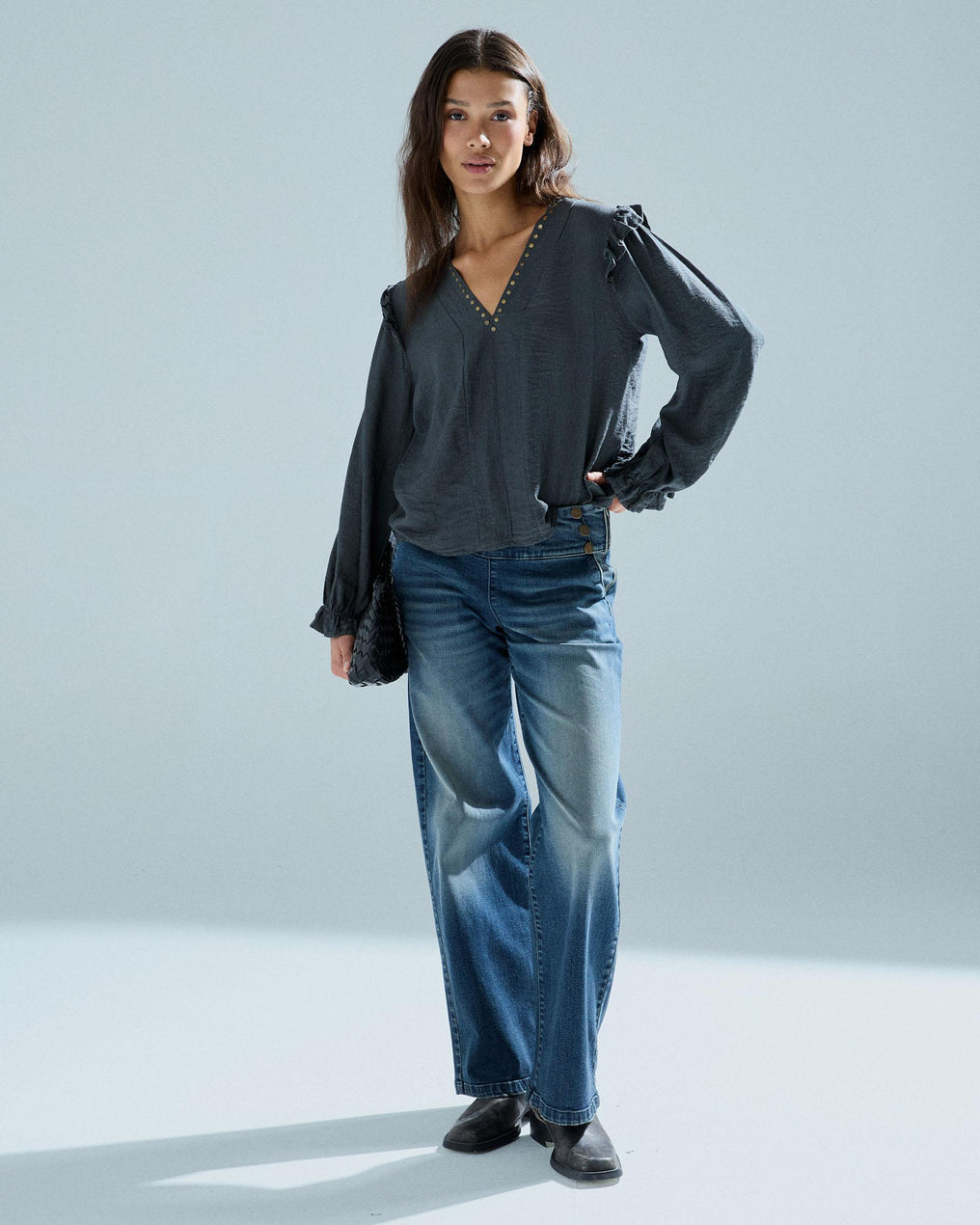Blusa Escote Tachuelas Antracita