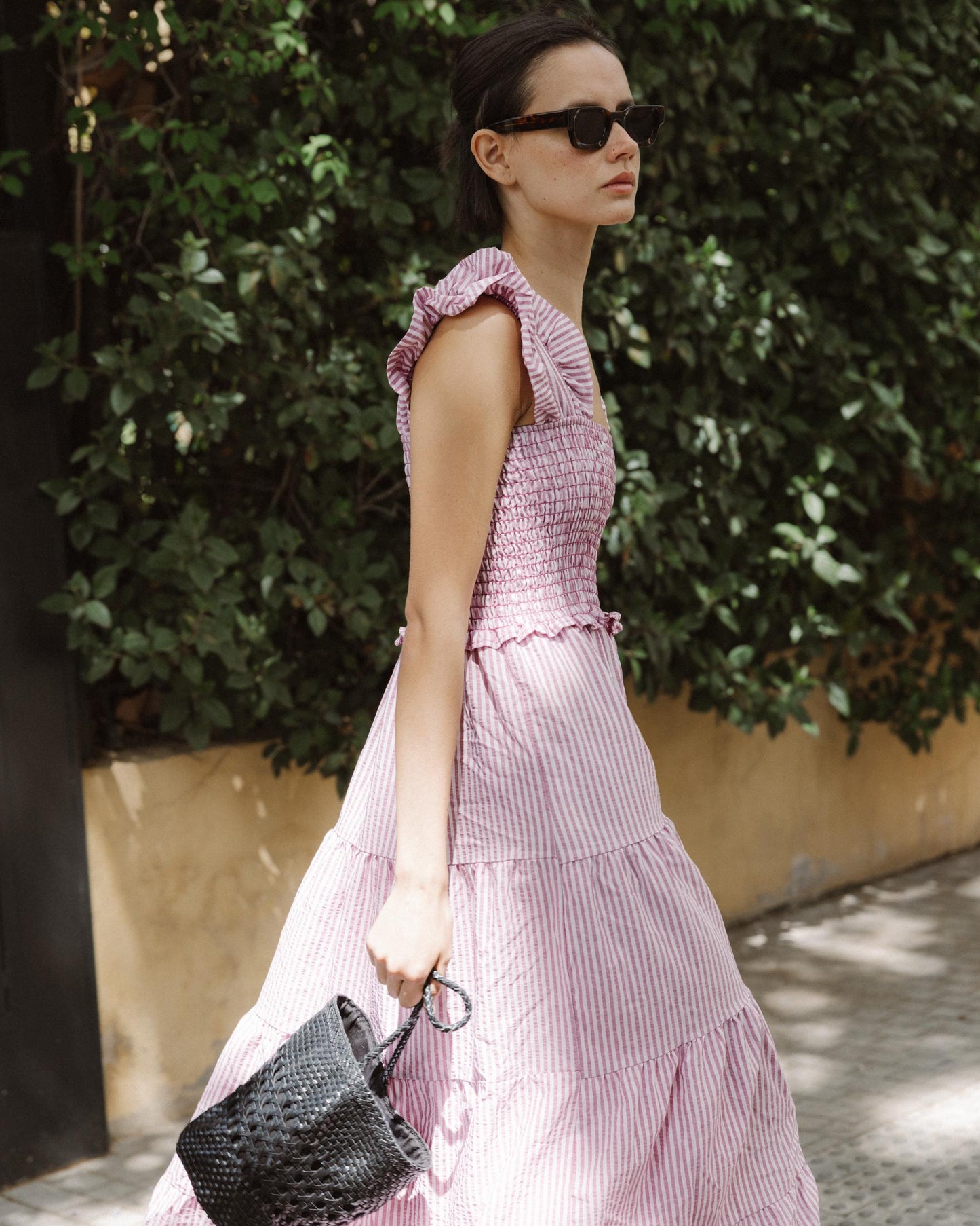 Vestido Gomas Volantes Rosa