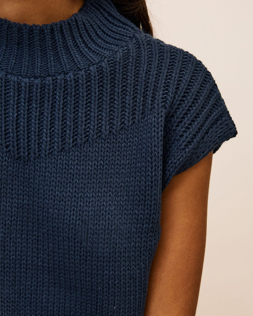 Chaleco Detalles Rib Azul