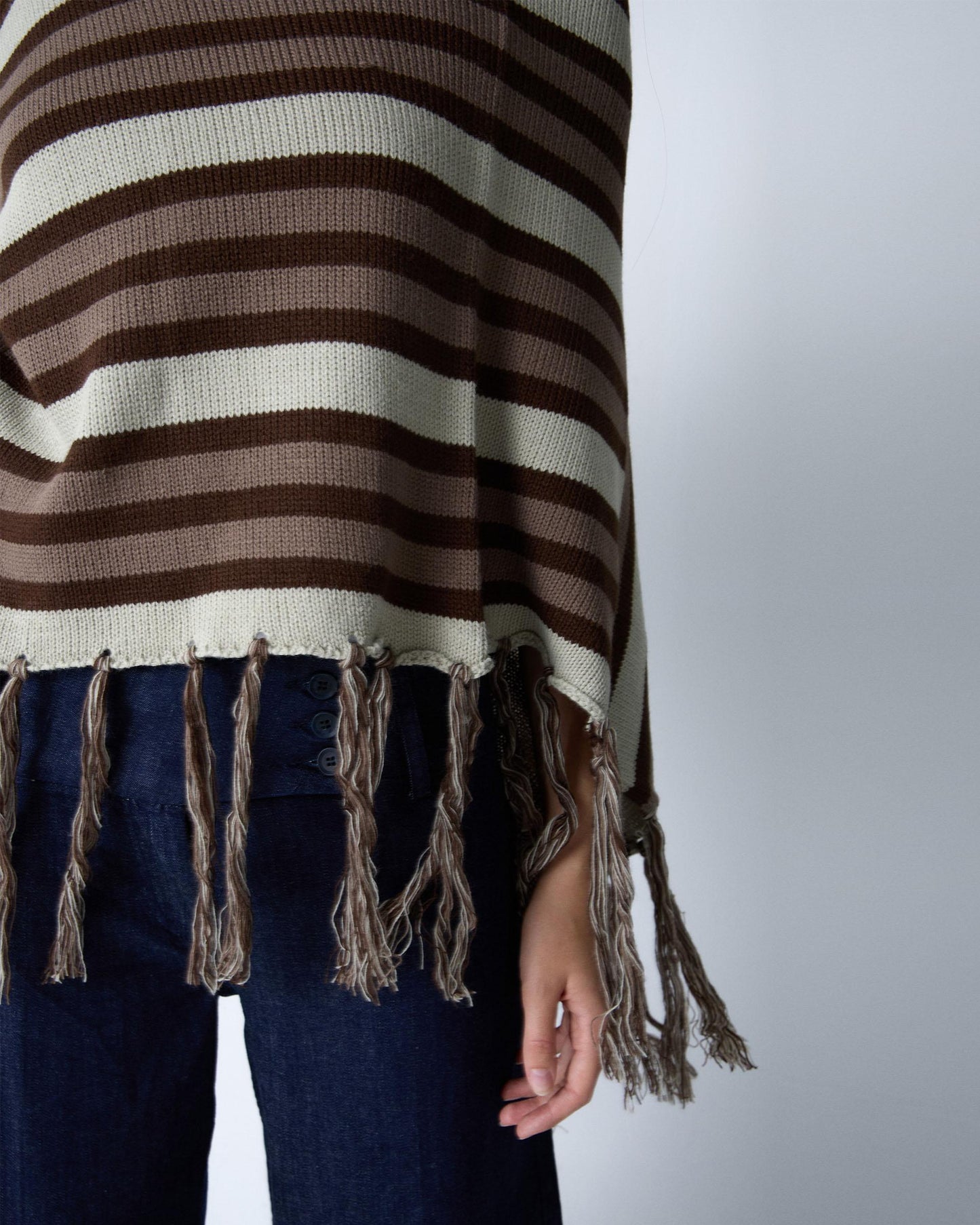 Poncho Rayas Flecos Marrón