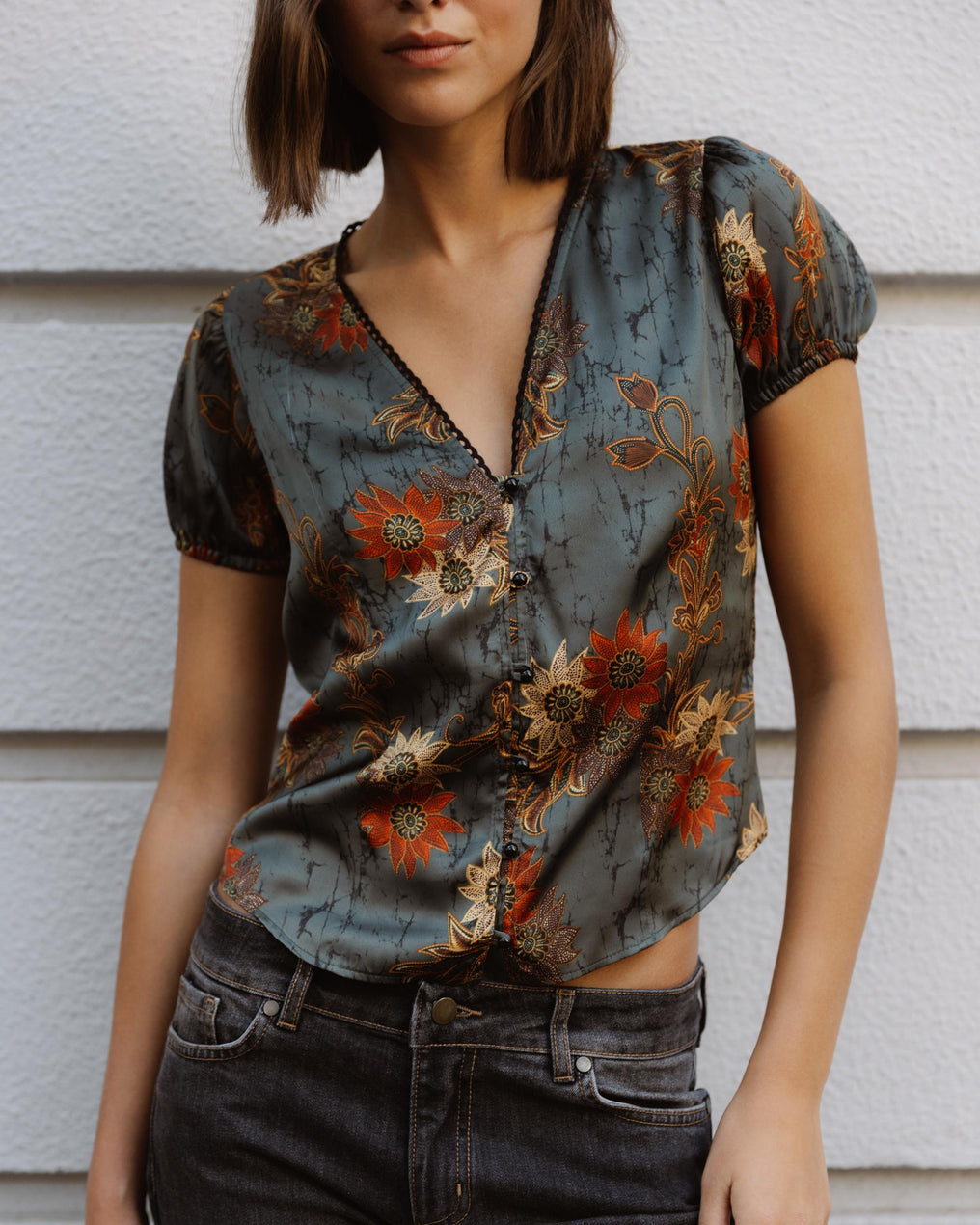 Top Manga Corta Botones Estampado Floral Verde