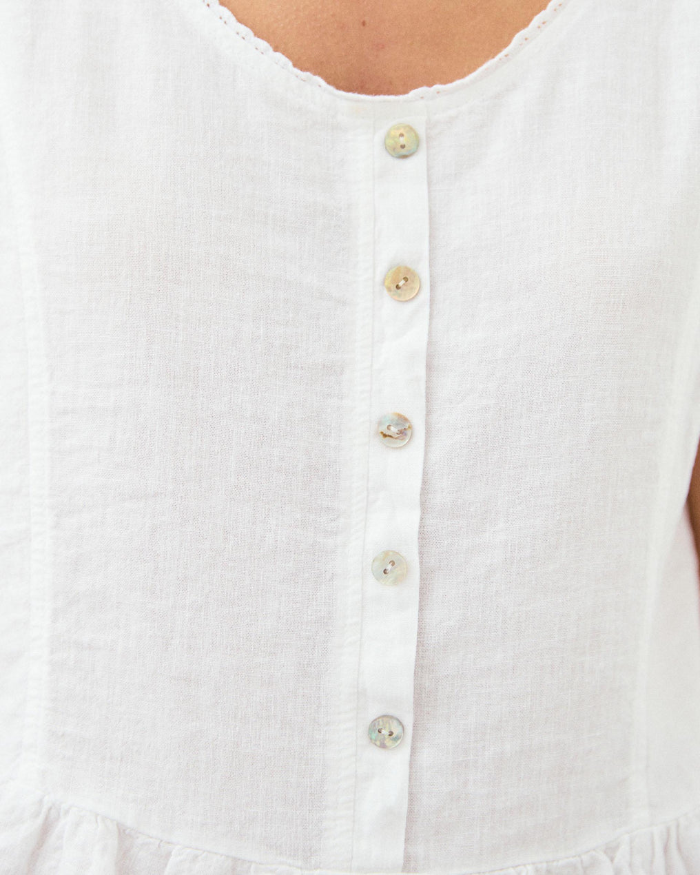 Top Boutons Volant Bas Lin Blanc