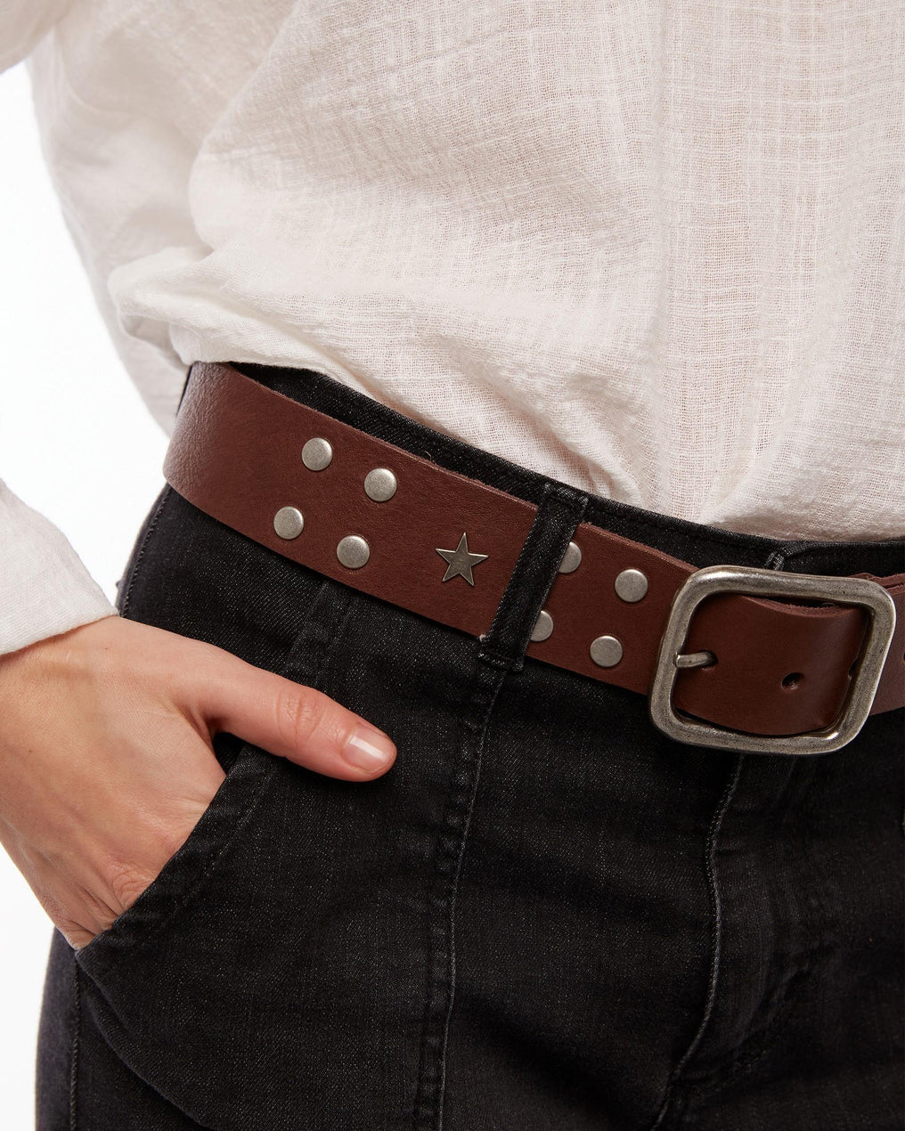 Cinturón Piel Tachuelas Estrellas Marrón