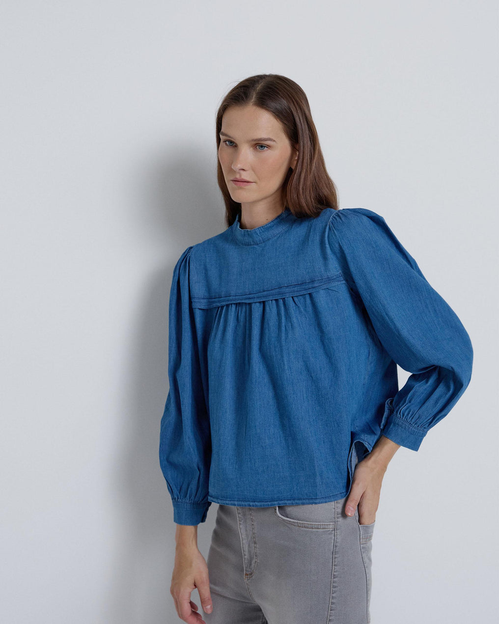 Blusa Tencel Canesú Azul Oscuro