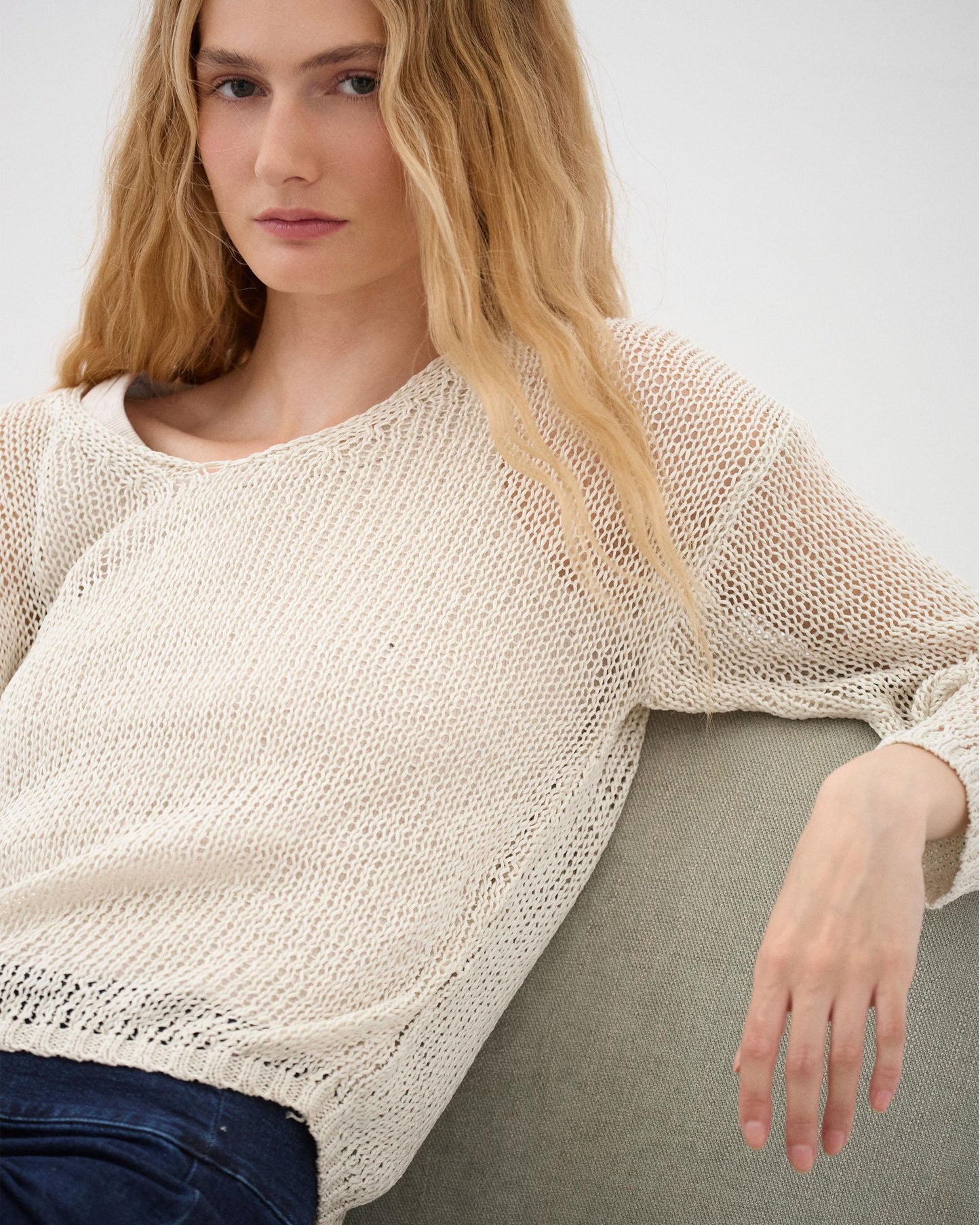 Jersey Calado Cuello Pico Beige