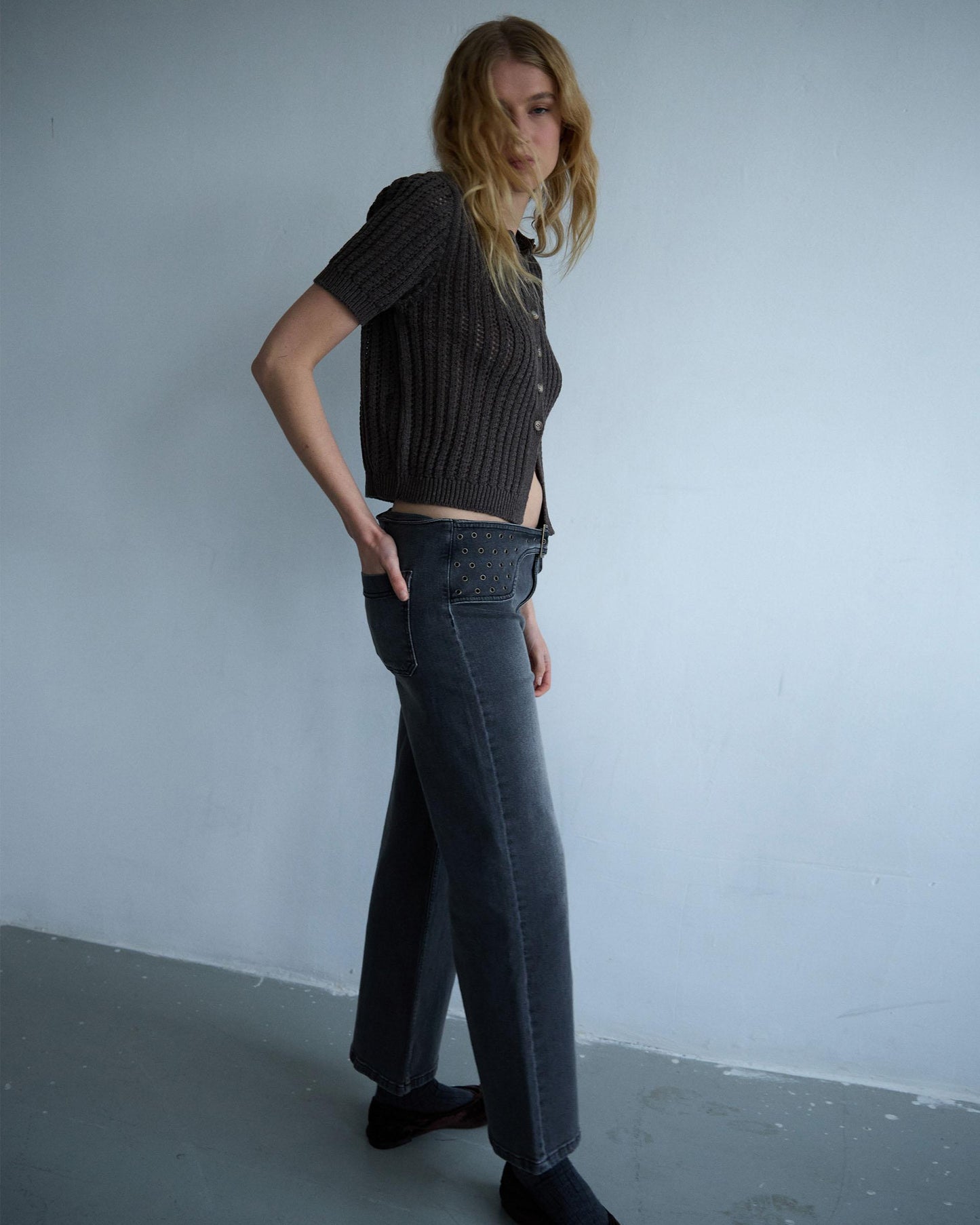 Top Manga Corta Calados Marrón