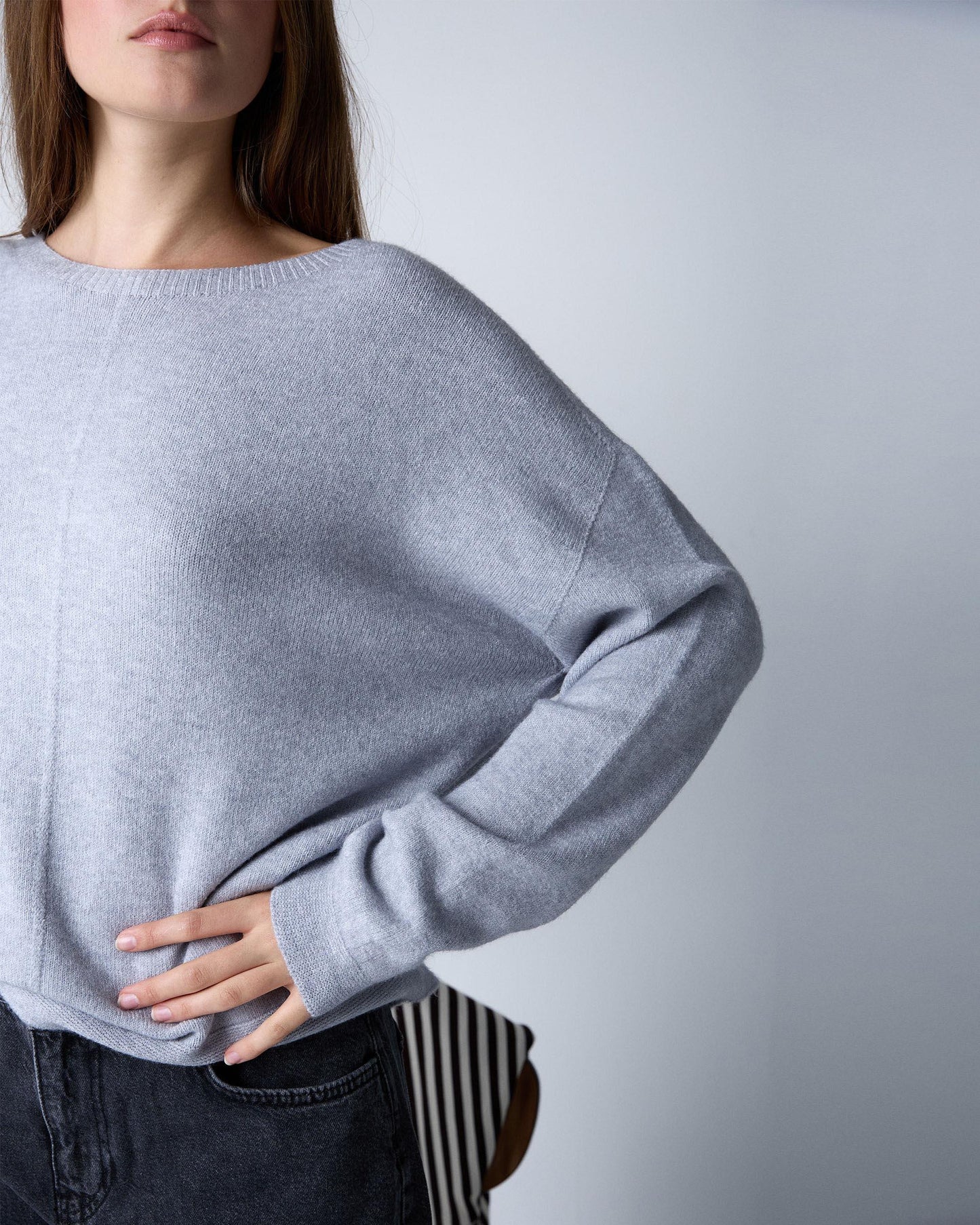 Jersey Cuello Redondo Nervio Gris