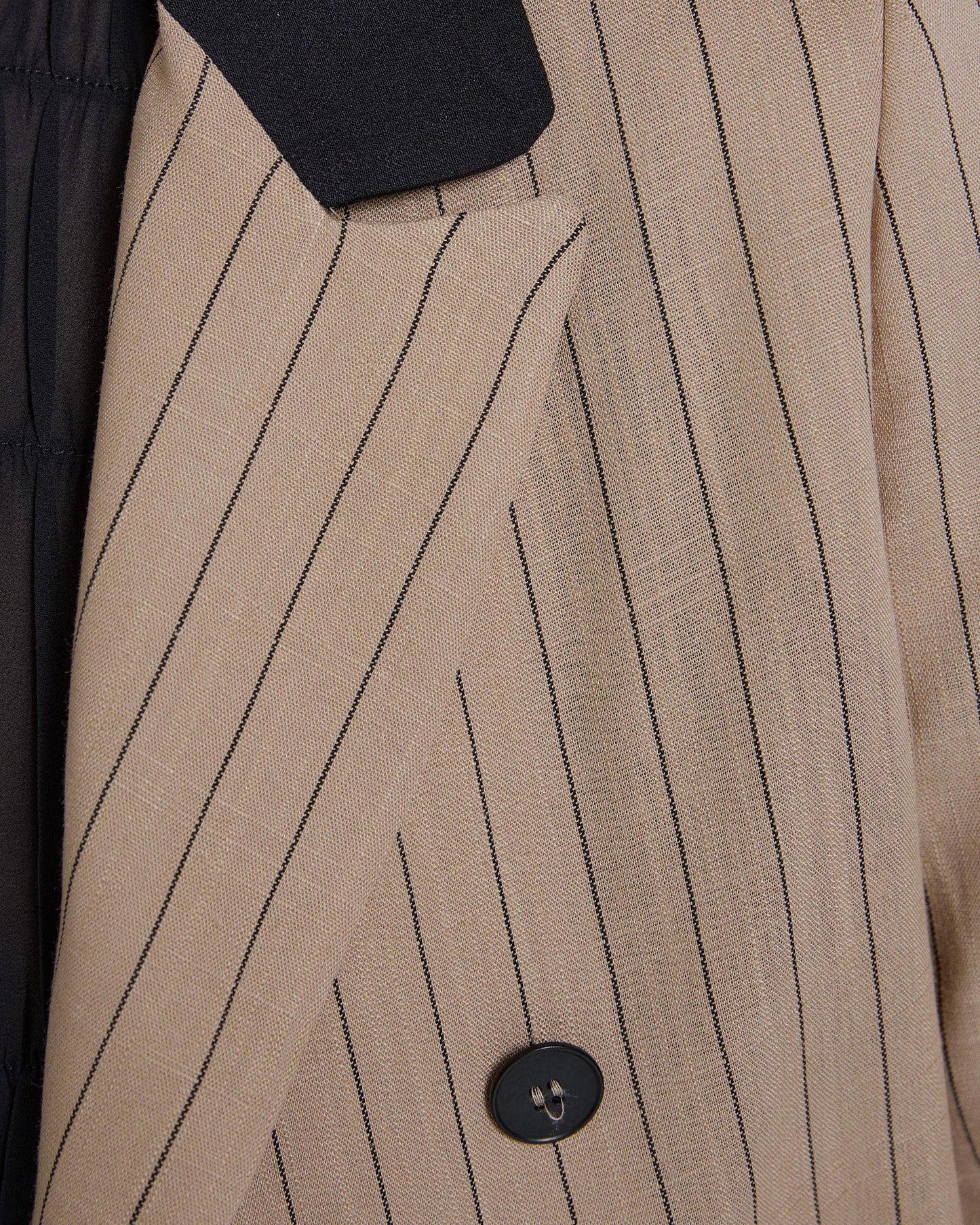 Blazer Corta Rayas Solapas Camel