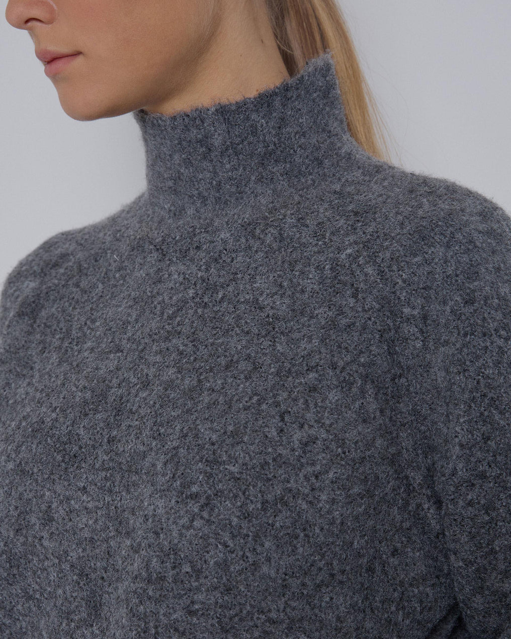 Jersey Punto Cuello Alto Gris