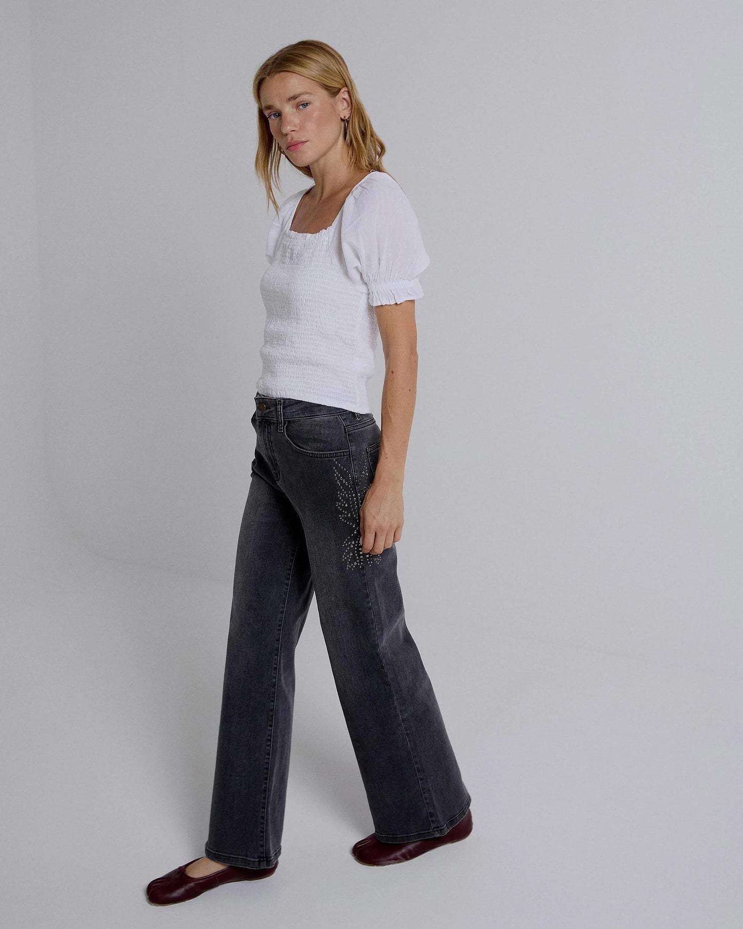 Jeans Dibujo Tachuelas Lateral Antracita