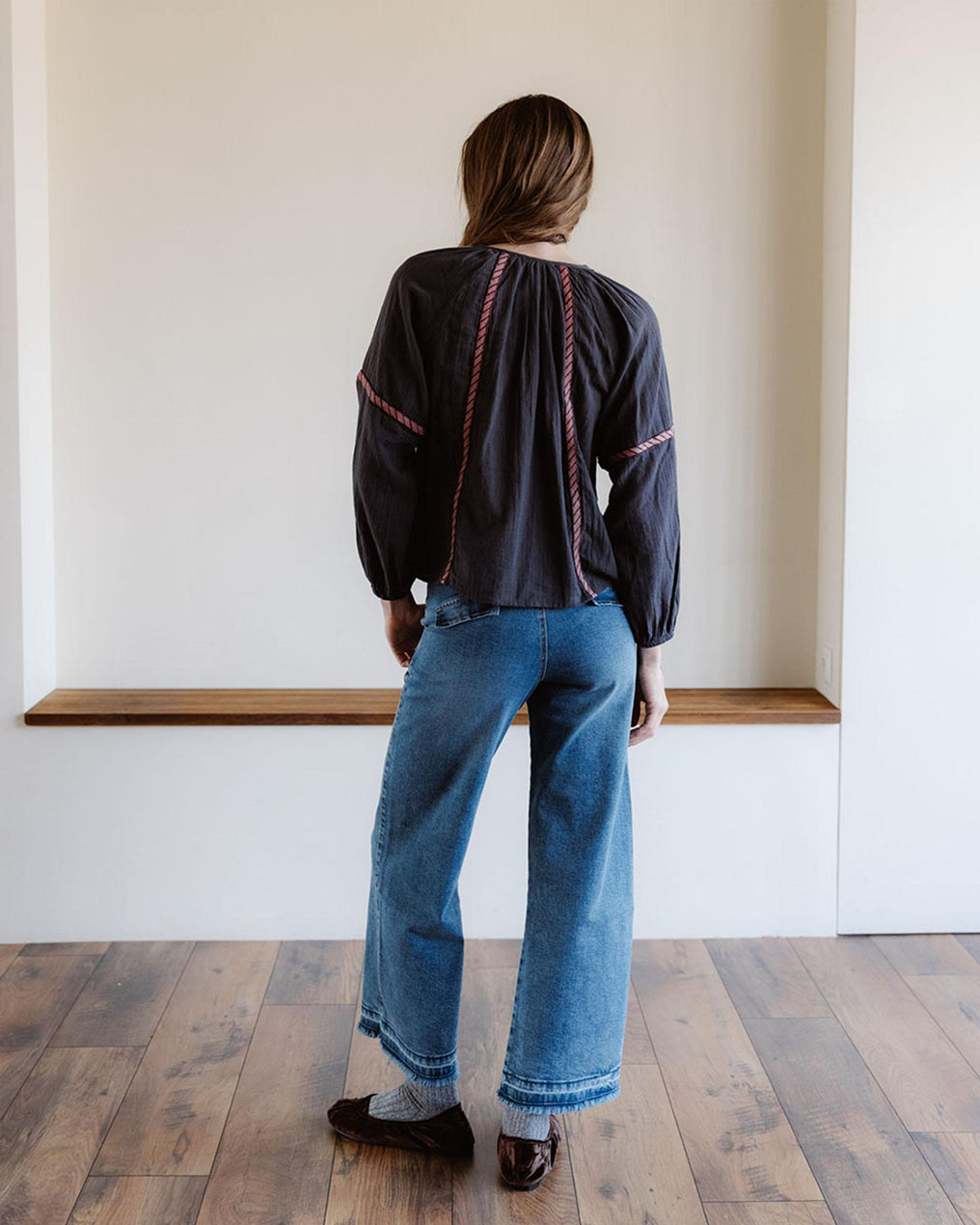 Blusa Líneas Bordadas Antracita