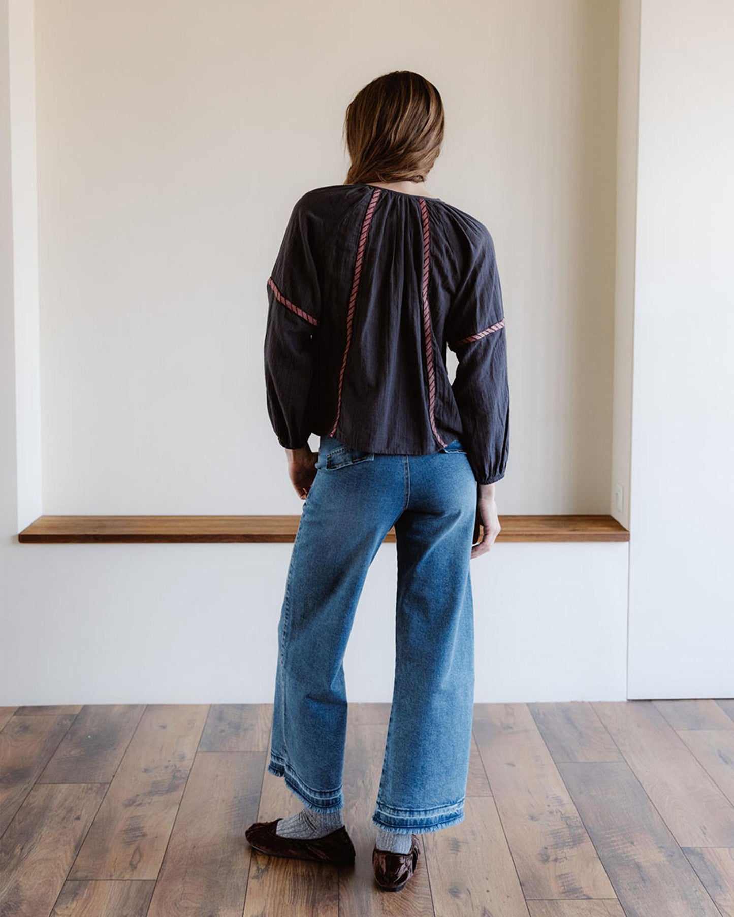 Blusa Líneas Bordadas Antracita