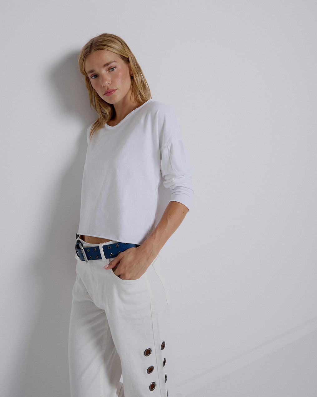 Camiseta Manga Larga Cuello Pico Blanco