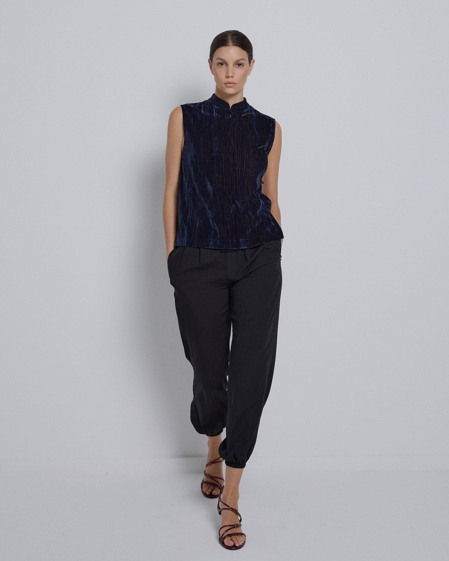 Top Japo Terciopelo Azul Oscuro