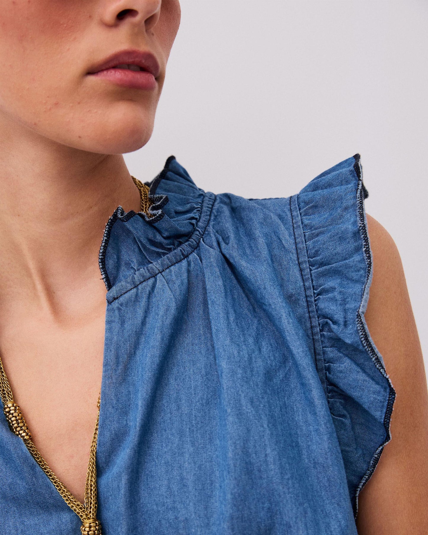Blusa Sin Mangas Volantes Escote V Tipo Denim Azul Jeans