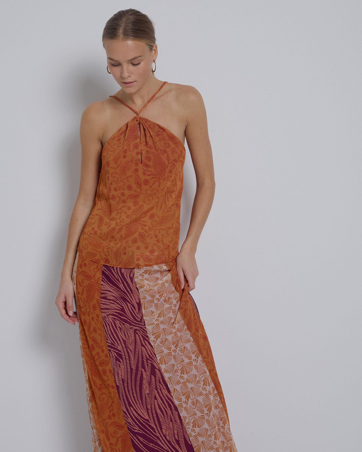 Top Halter com Decote em Lágrima Laranja