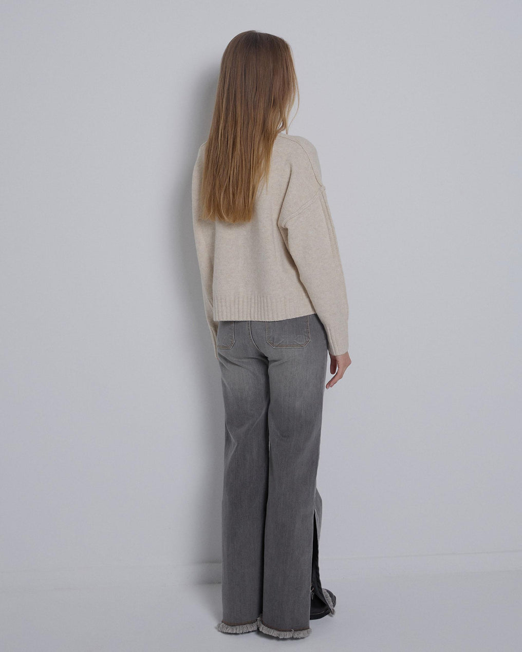 Gray Bell-bottom Jeans with Slits