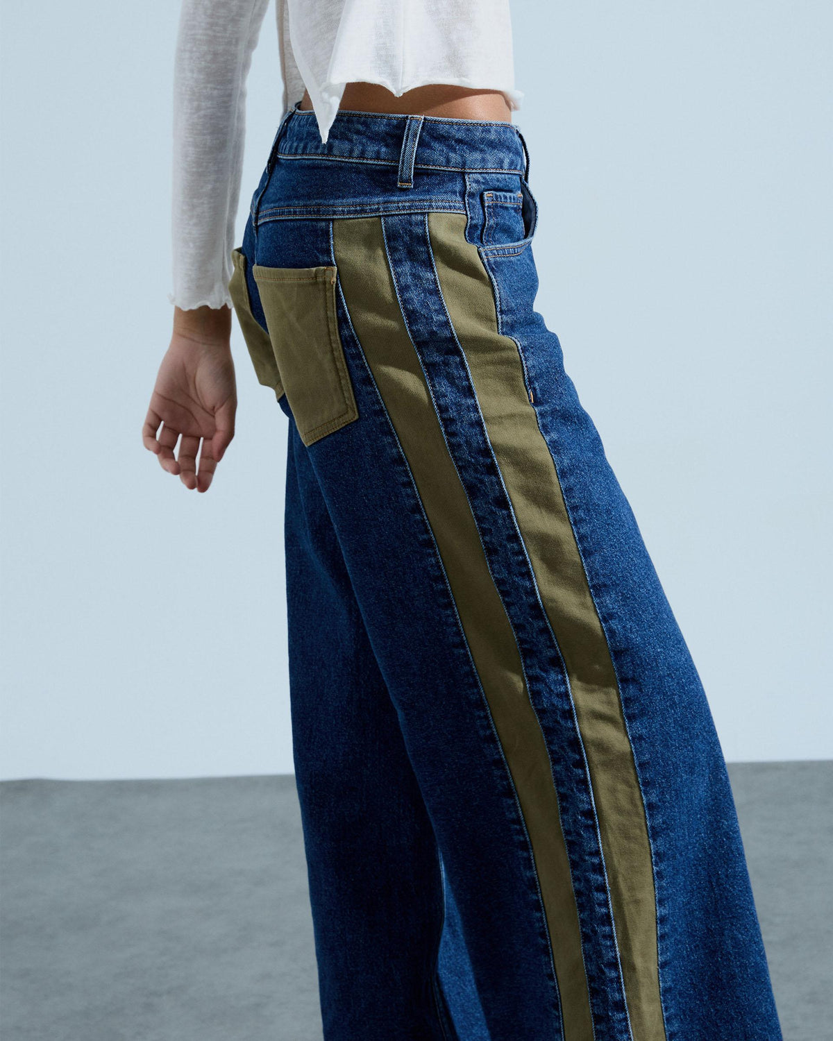 Jeans Contrastes Bolsillos Azul Jeans