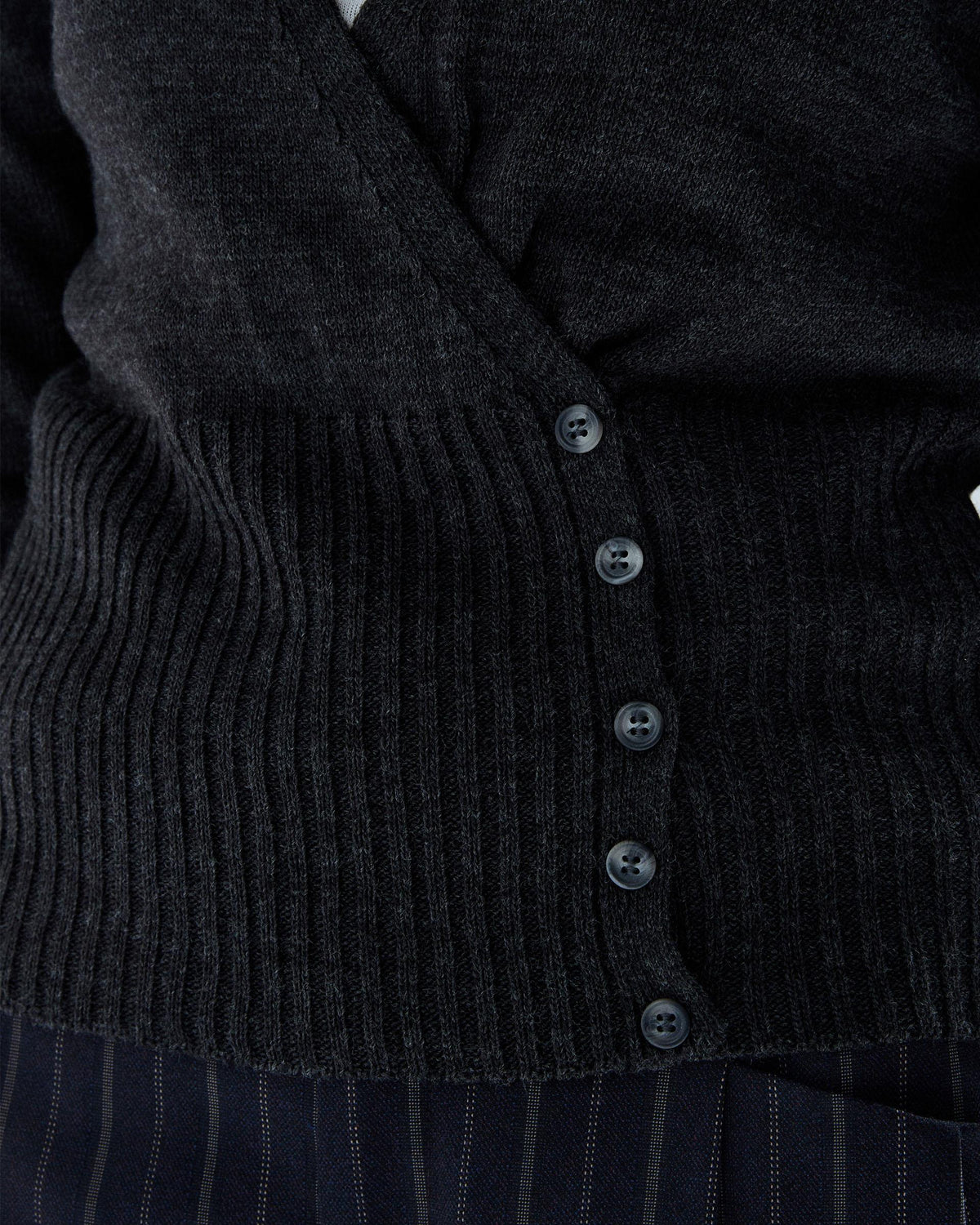Jersey Bajo Rib Botones Antracita
