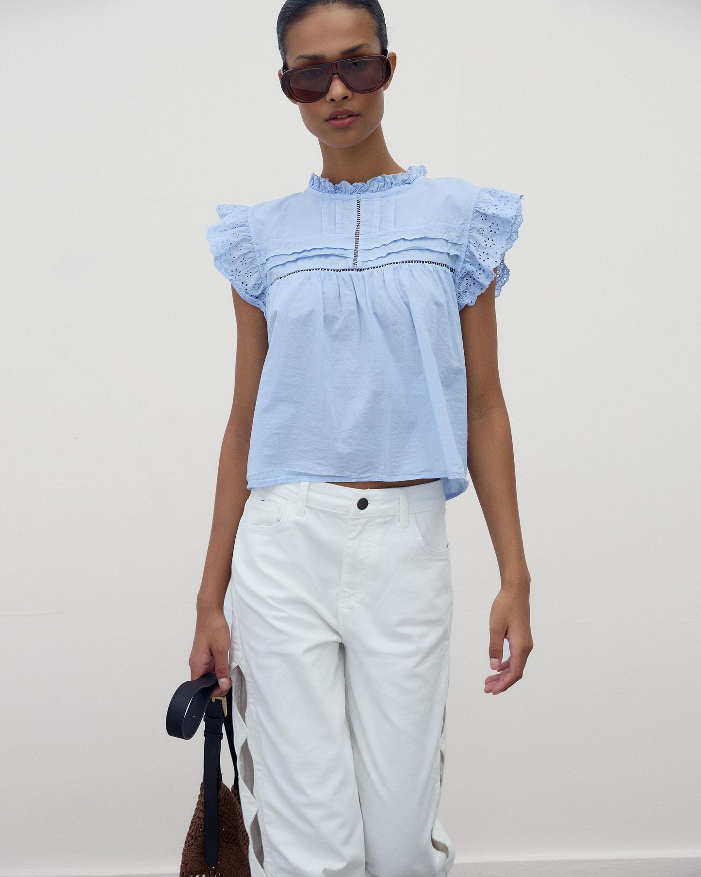 Blusa Mangas Troqueladas Azul Claro