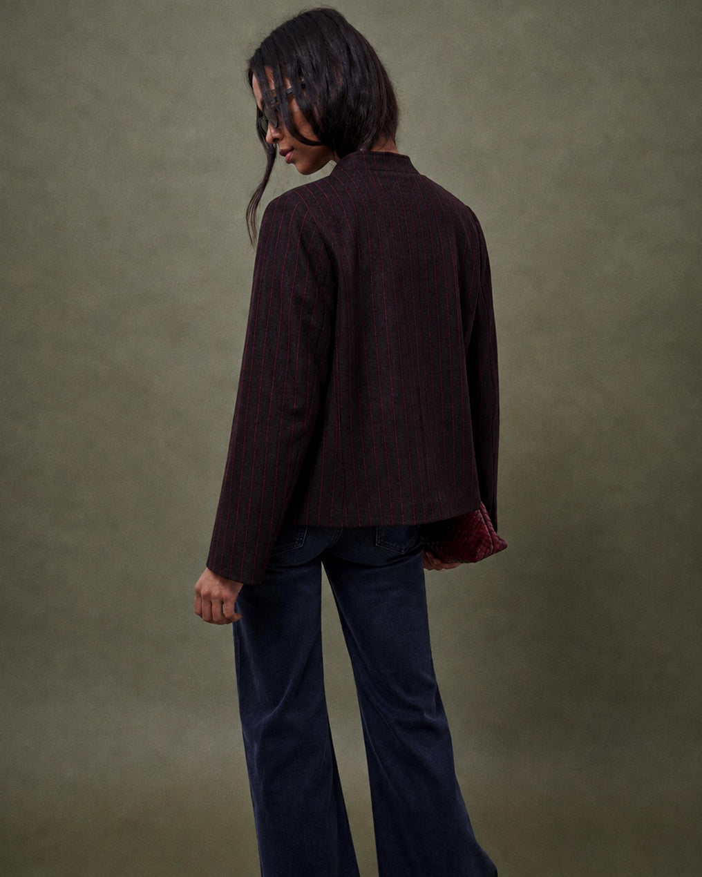 Chaqueta Corta Botones Con Lana Granate