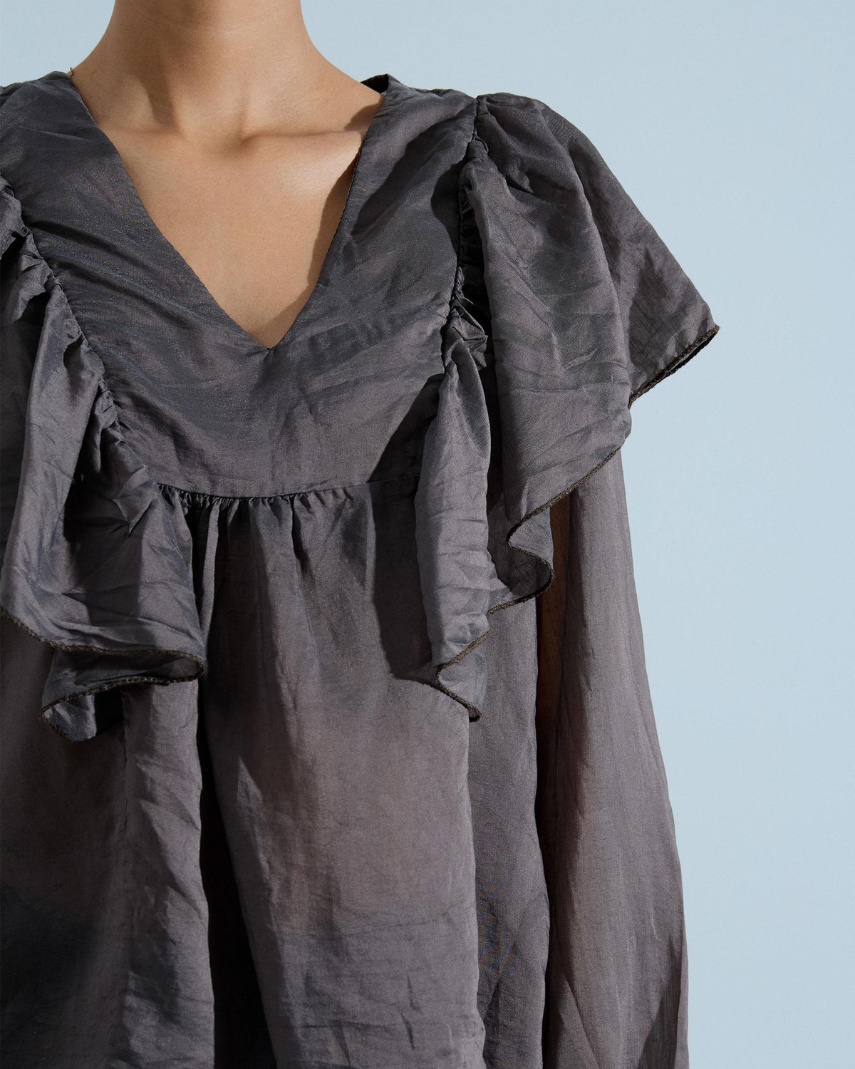 Blusa Canesú Volantes Hombros Marrón